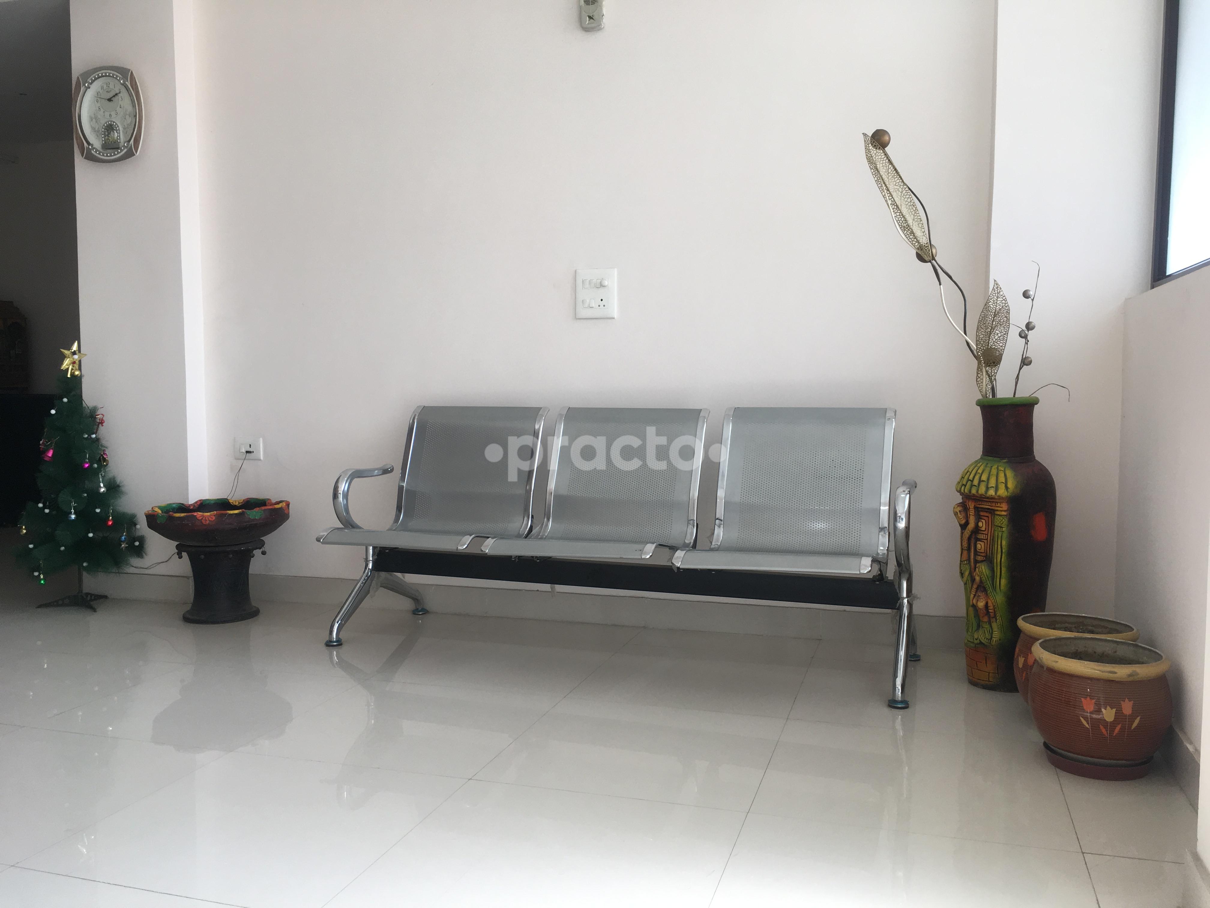 Waiting Area at Star Med Clinic Sector 108 Noida