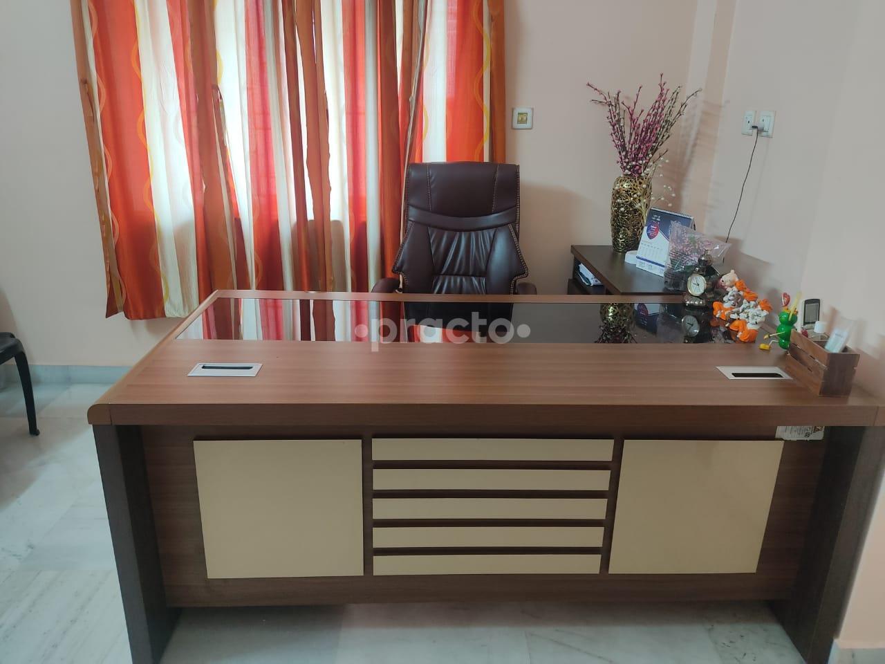 Consultation Room at Mansa Sheel Beadon Street Kolkata