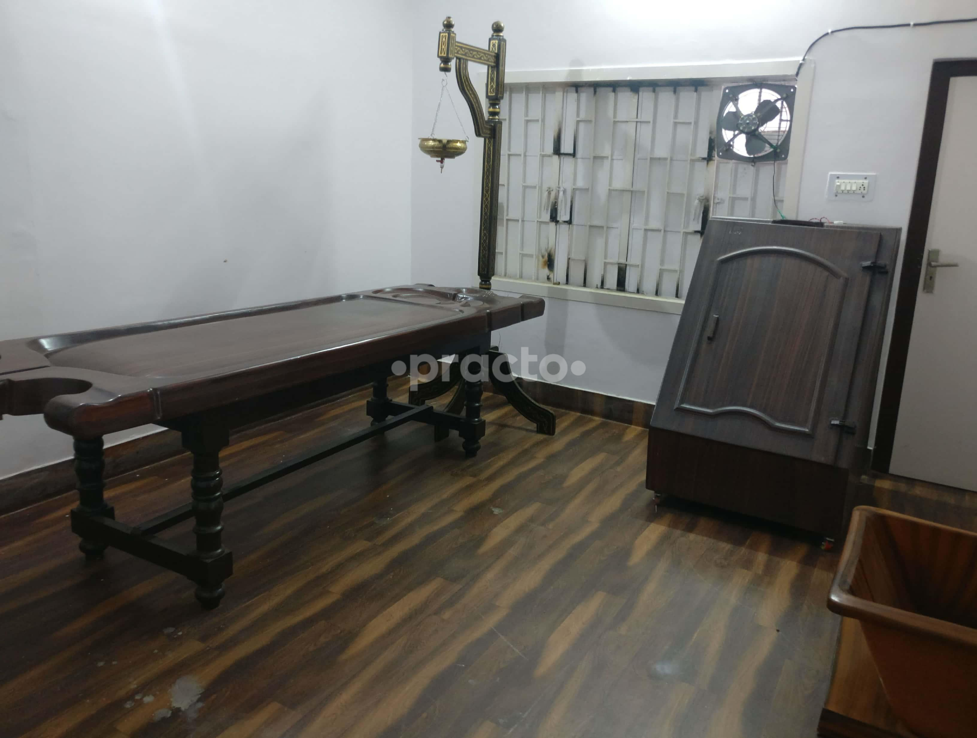 Therapy/Massage Room at Saubhagya Ayurveda Indira Nagar Lucknow