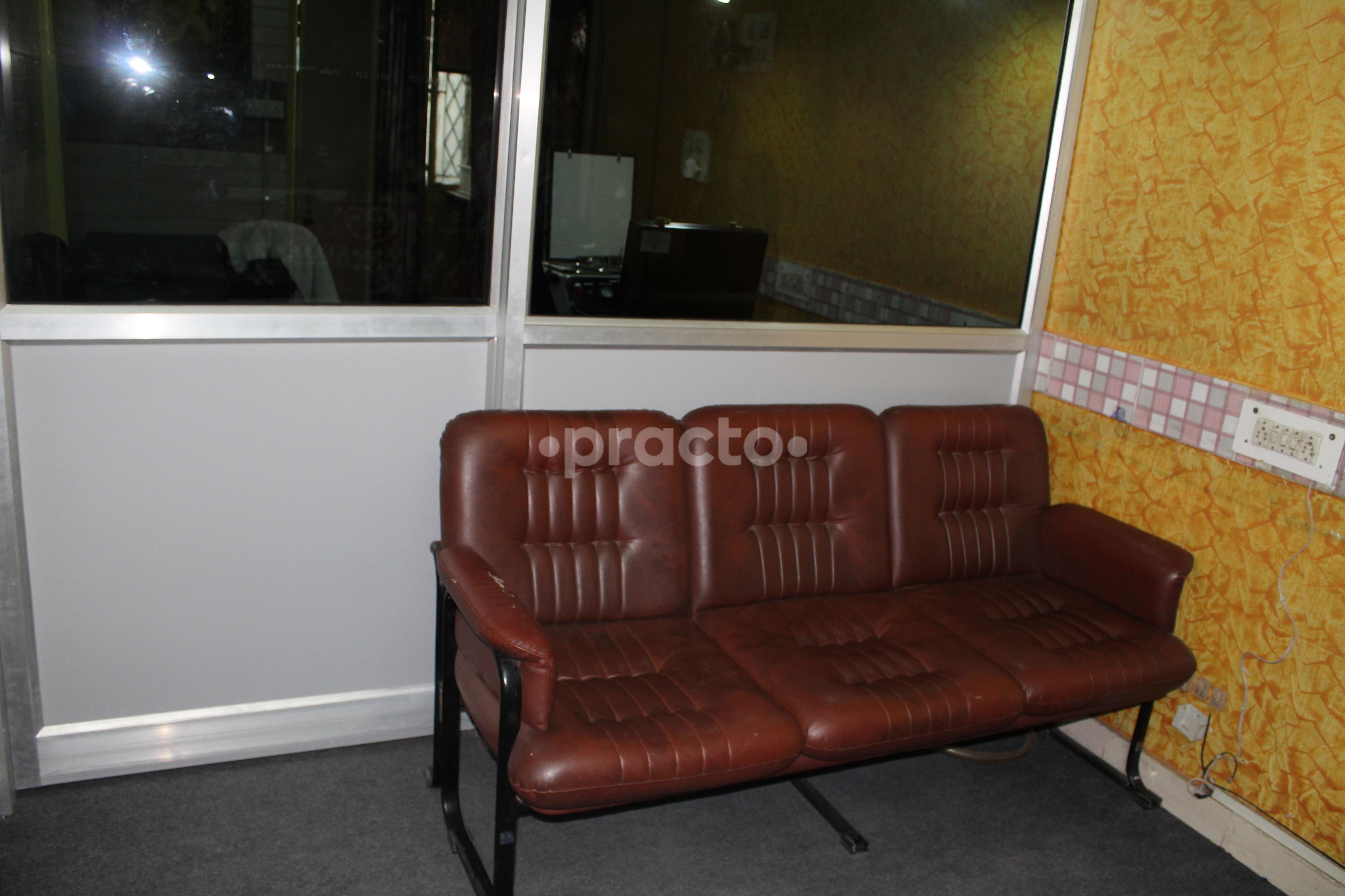 Waiting Area at Dr.Saloni's ENT Clinic Janakpuri Delhi