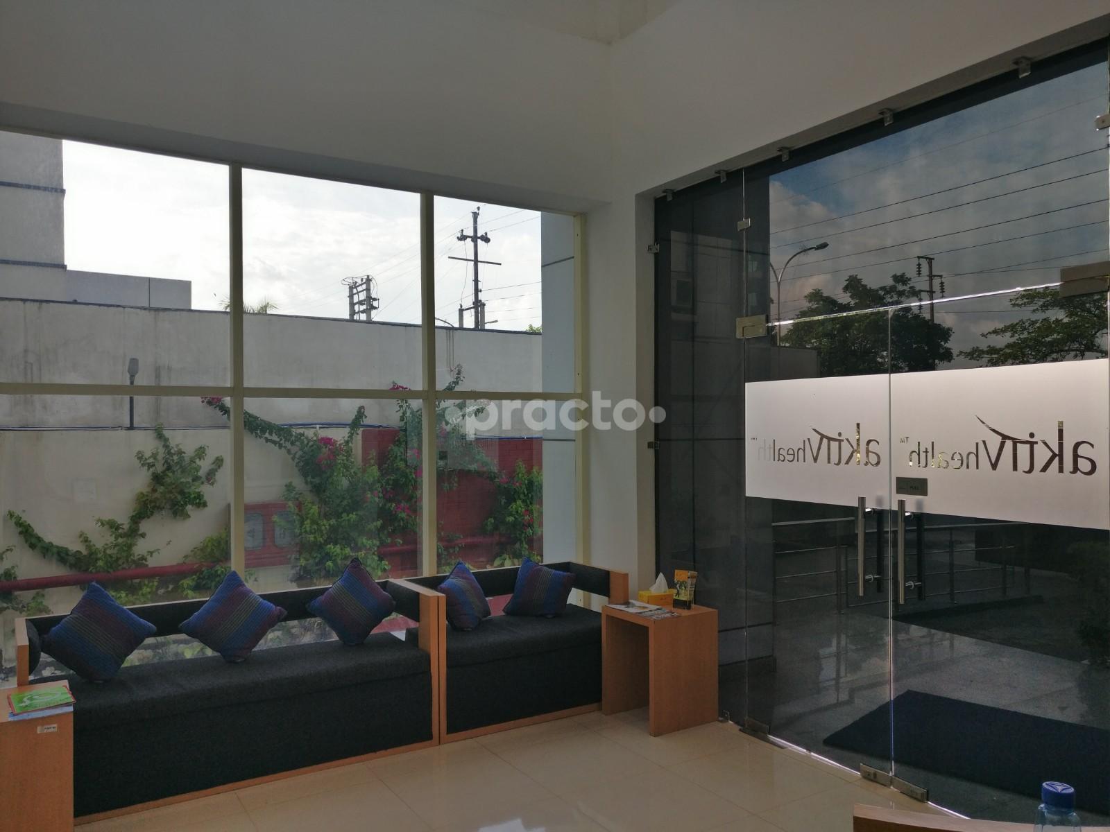 Waiting Area at Aktivhealth Sector 62 Noida