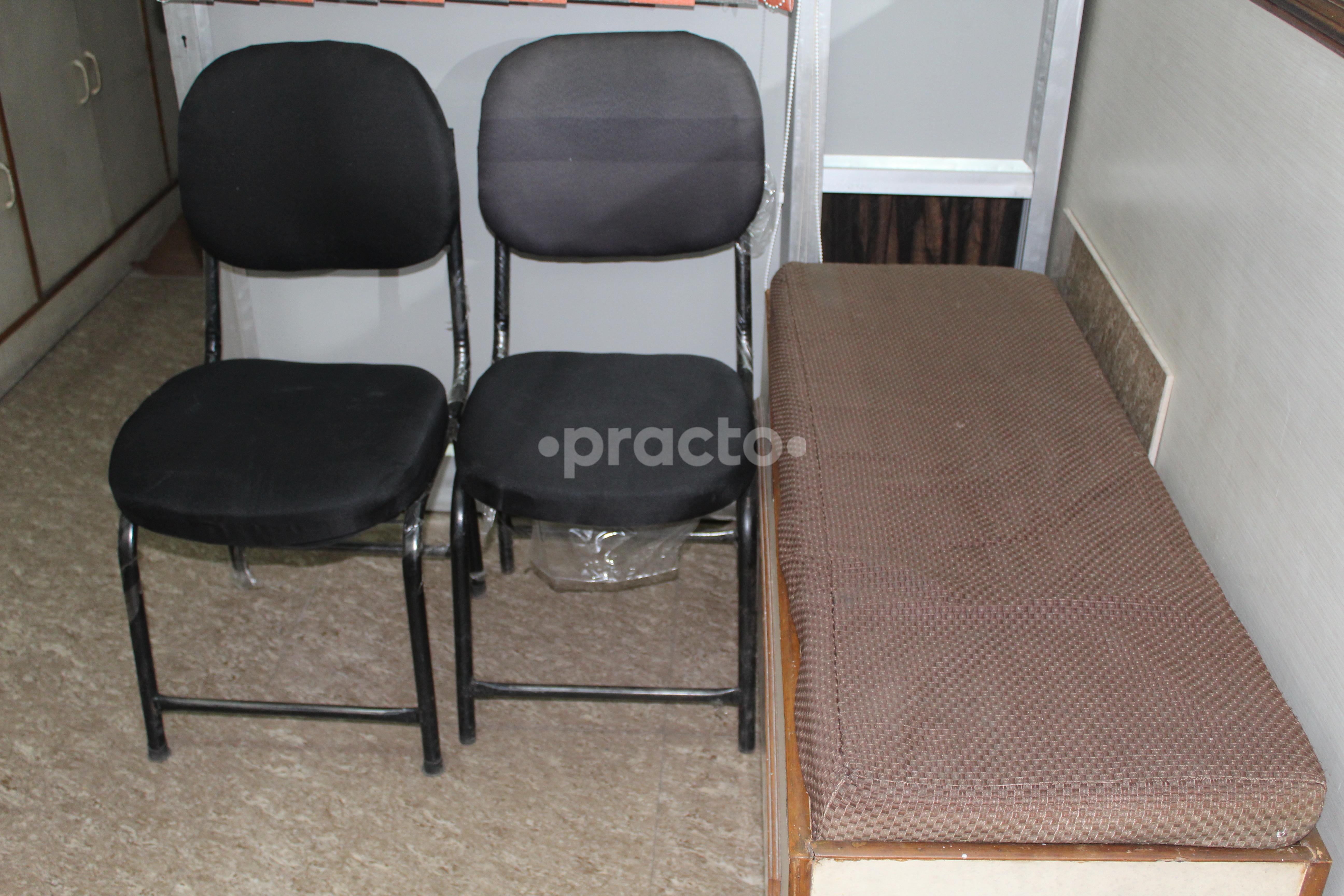 Waiting Area at Navya Speech and hearing Aid Clinic Janakpuri Delhi