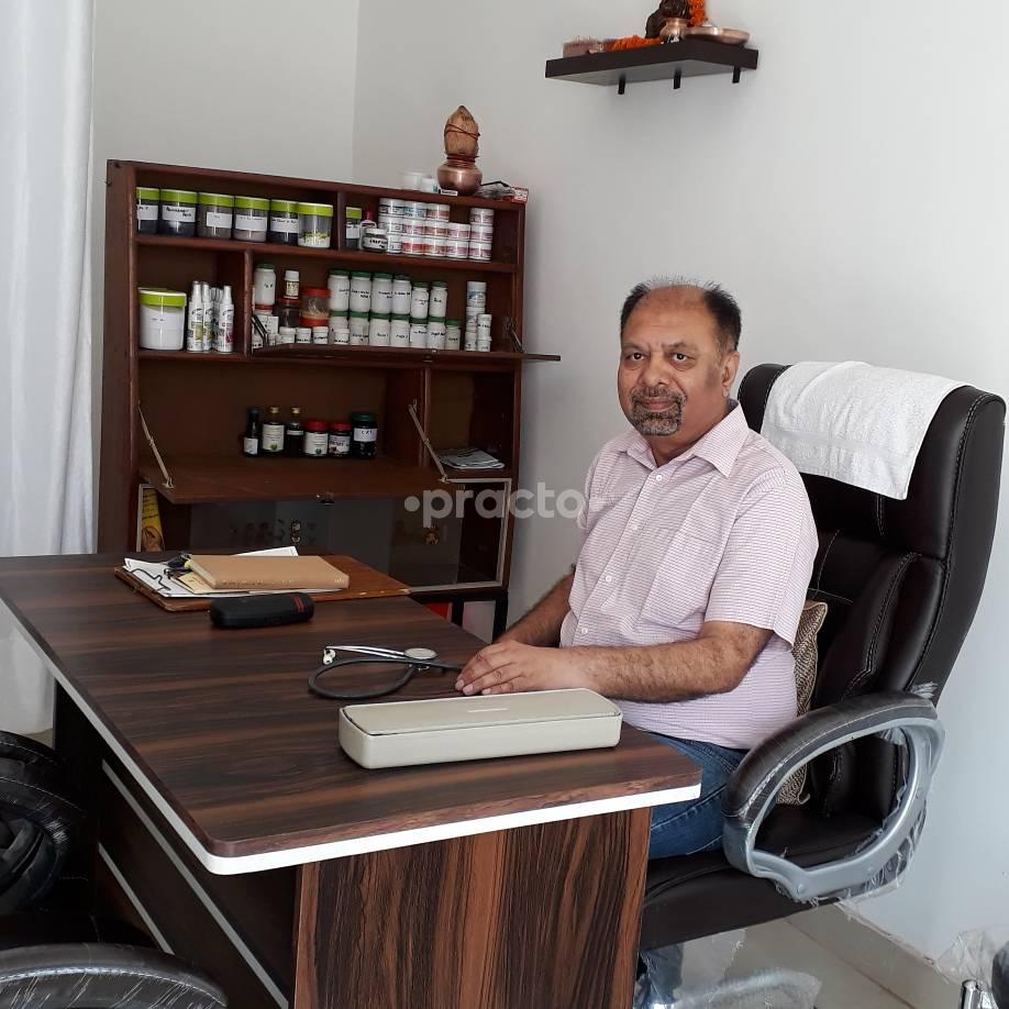 Rajesh Wellness Clinic Zirakpur Chandigarh