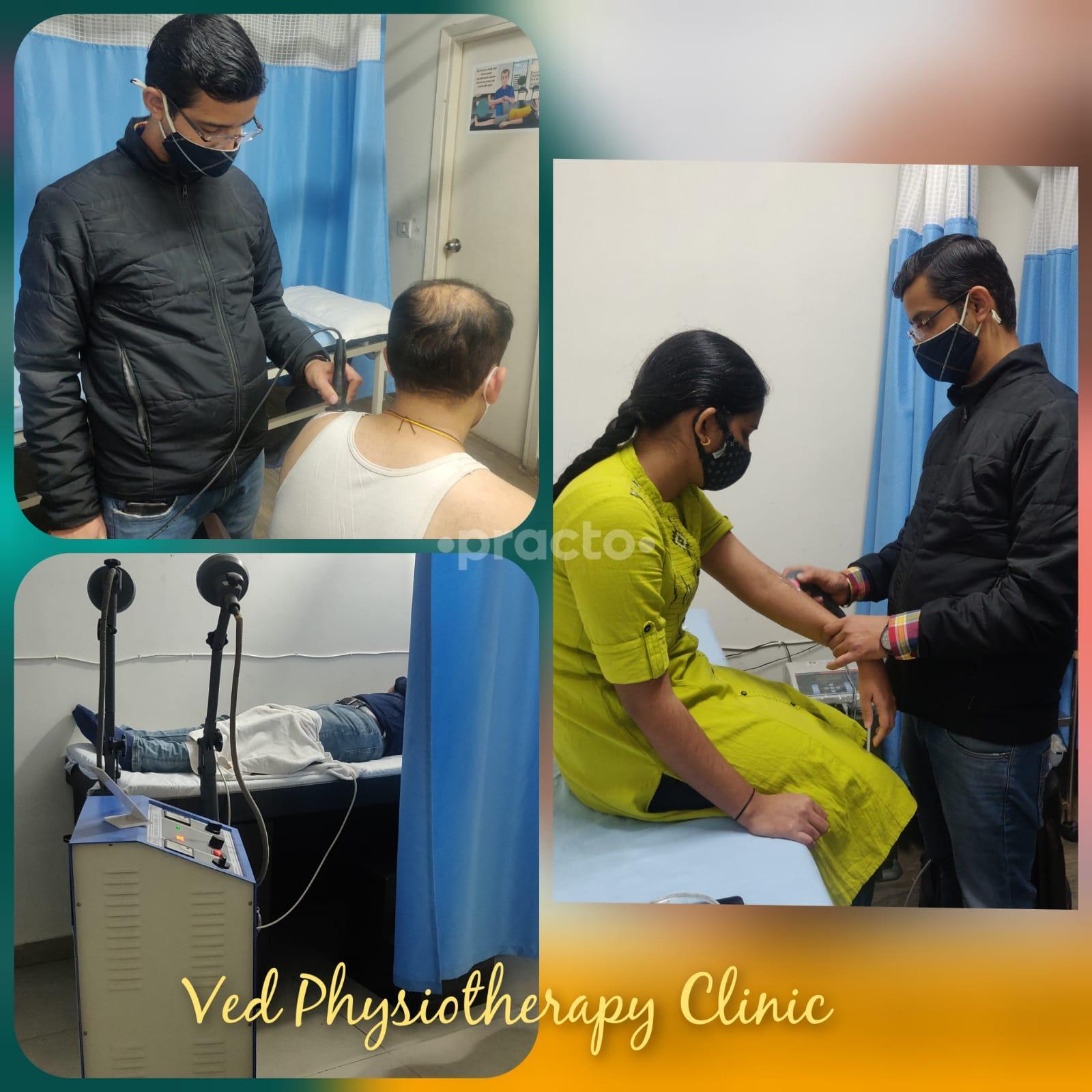 Therapy/Massage Room at Ved Physiotherapy And Advanced Laser Clinic Gaur City Noida