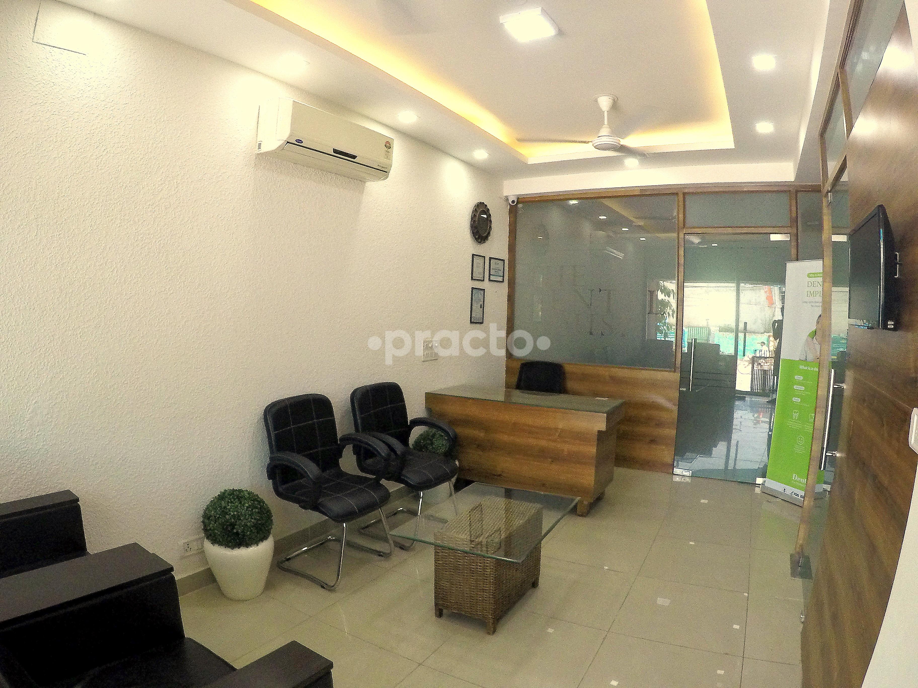 Waiting Area at The Dental House Neb Sarai Delhi