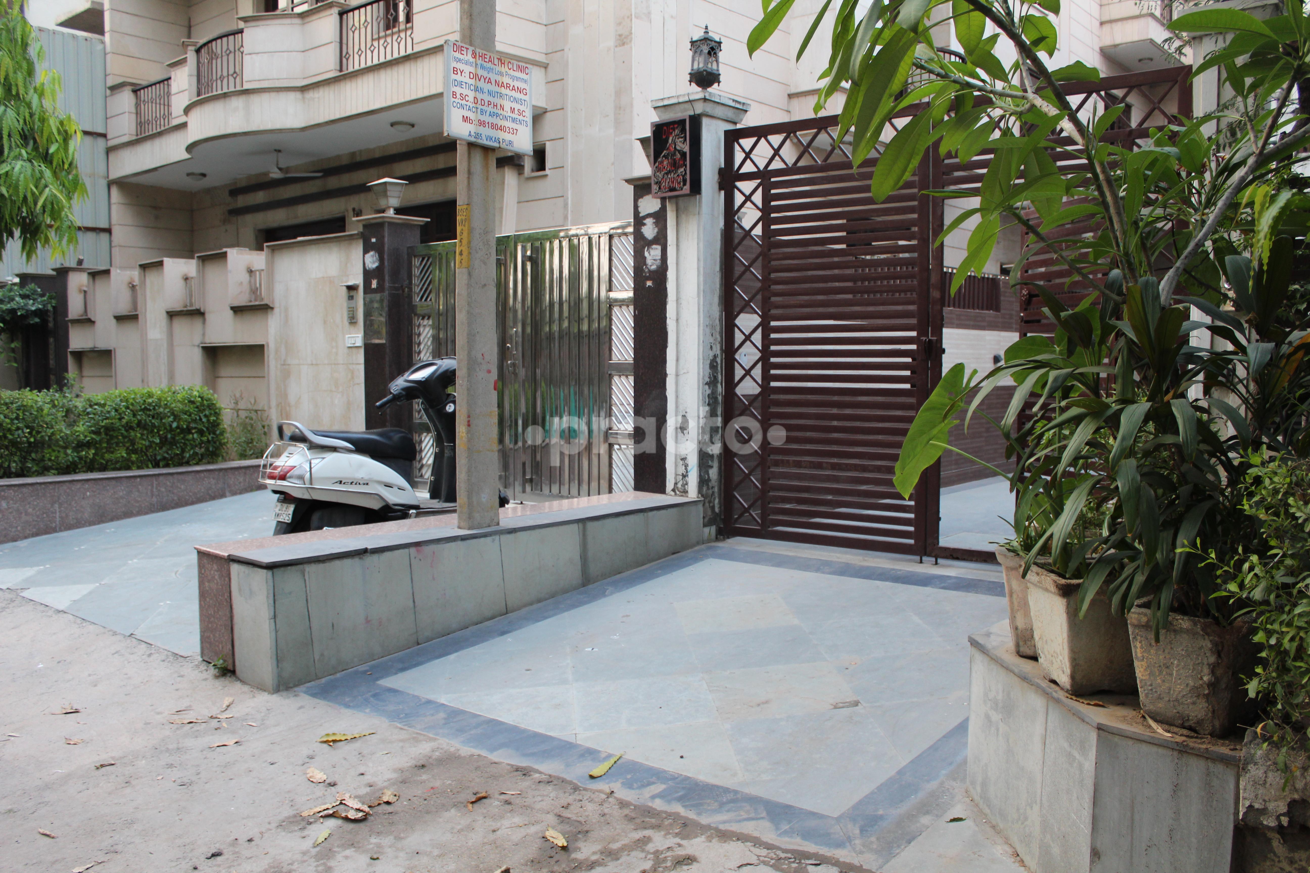Entrance at The Diet &Health Clinic Vikas Puri Delhi