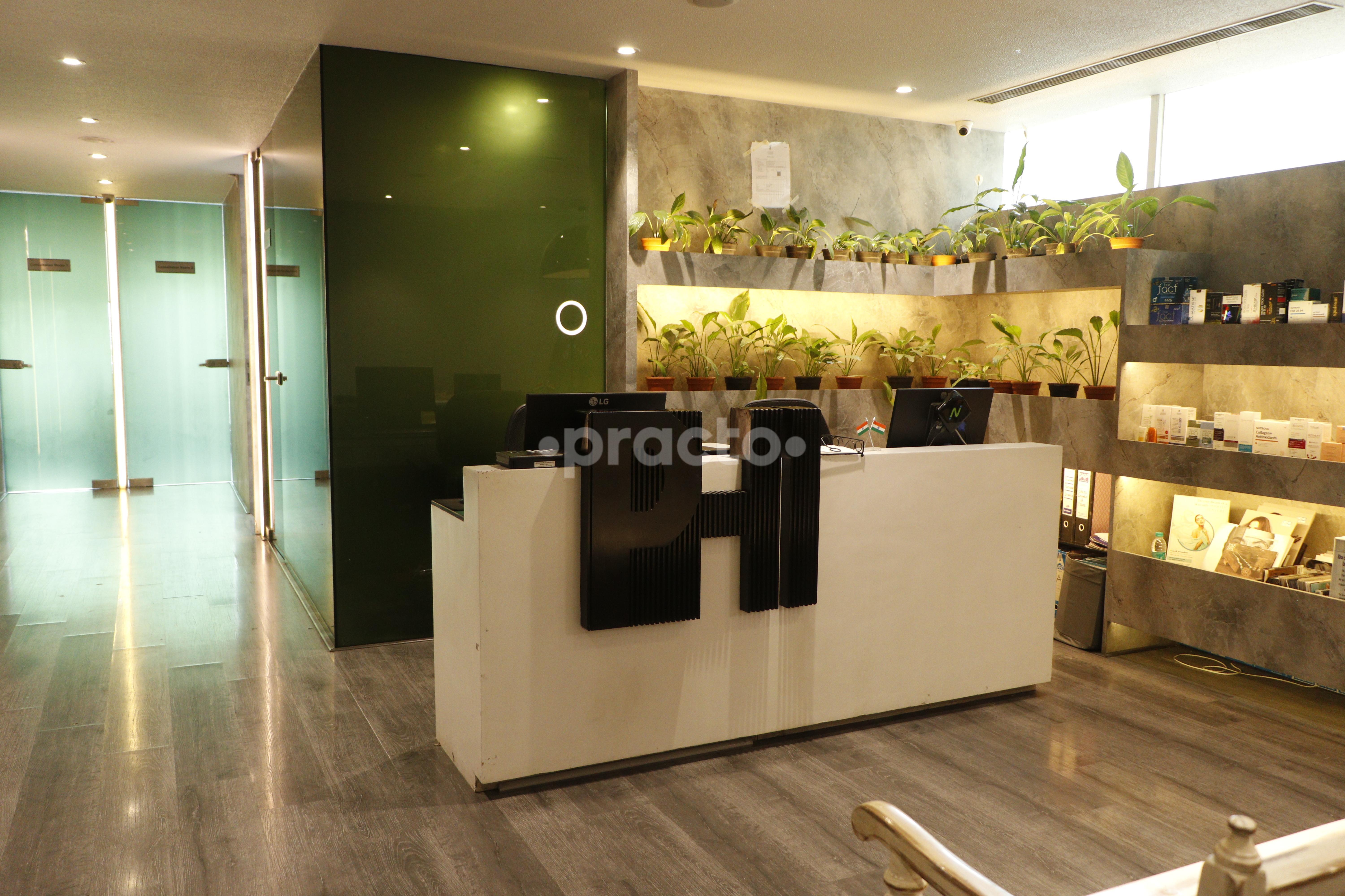 Reception Area at Phi Clinic Chembur Mumbai