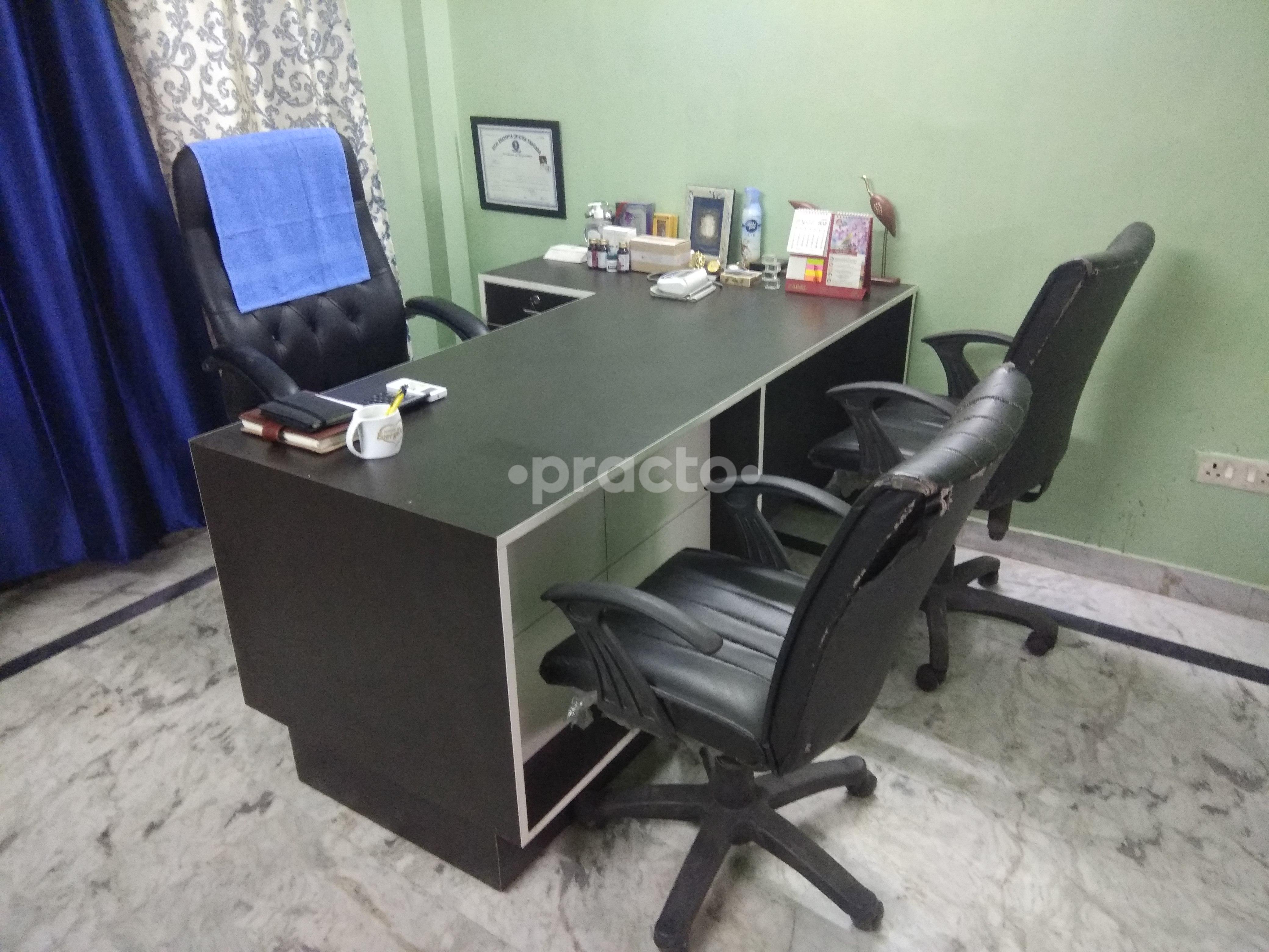 OPD/Ward at Dr. V.P. Singh Clinic Sector 41 Noida