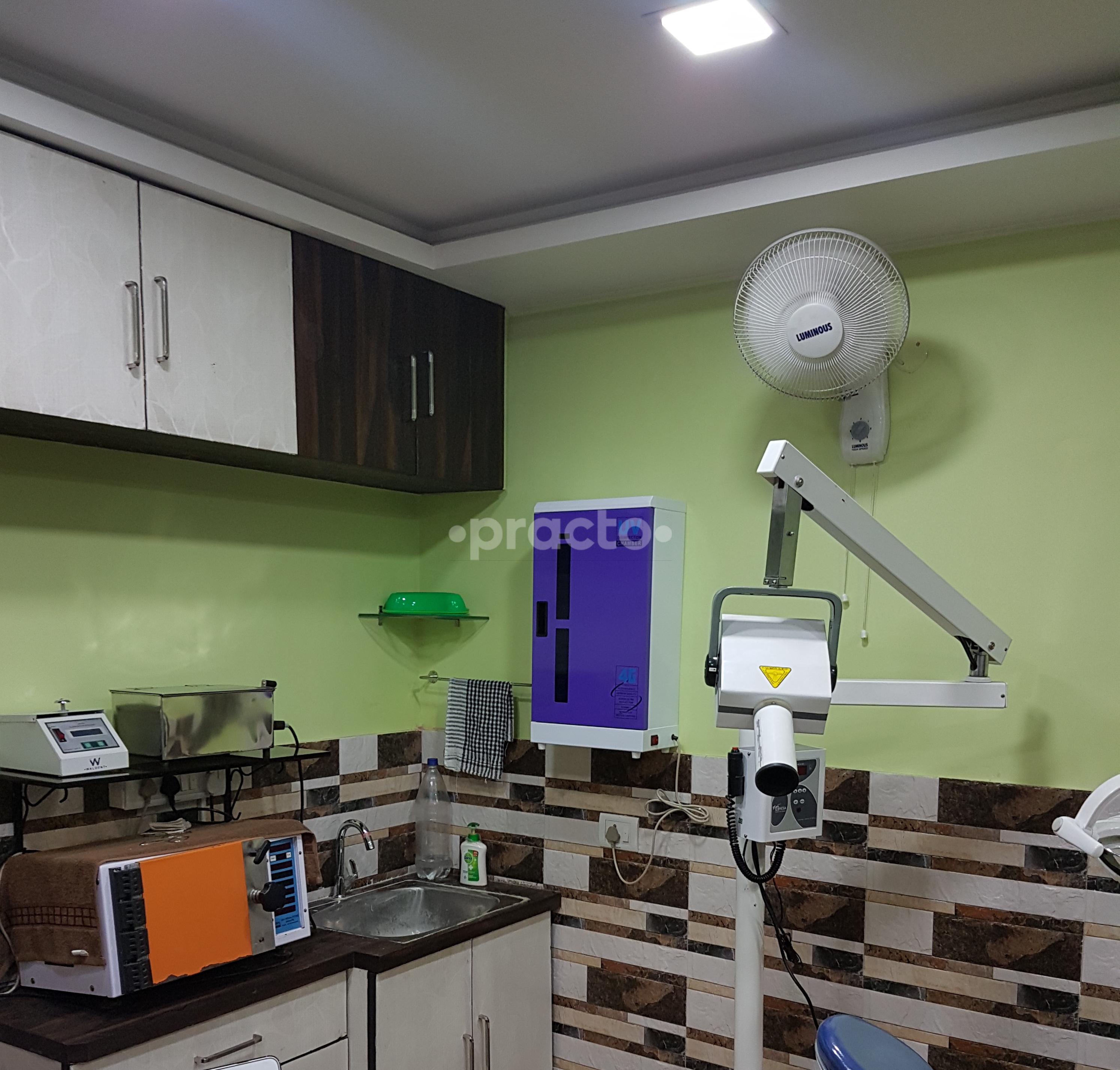 Reception at Dental World - Multispeciality Dental Clinic Baguihati Kolkata