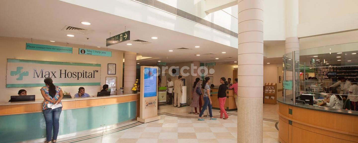 Reception at India IVF Clinic Gurgaon Sector 51 Gurgaon