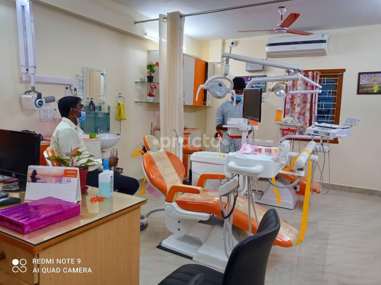 Consultation Room at Golden Dental Clinic and Endodontic Centre Red Hills Chennai
