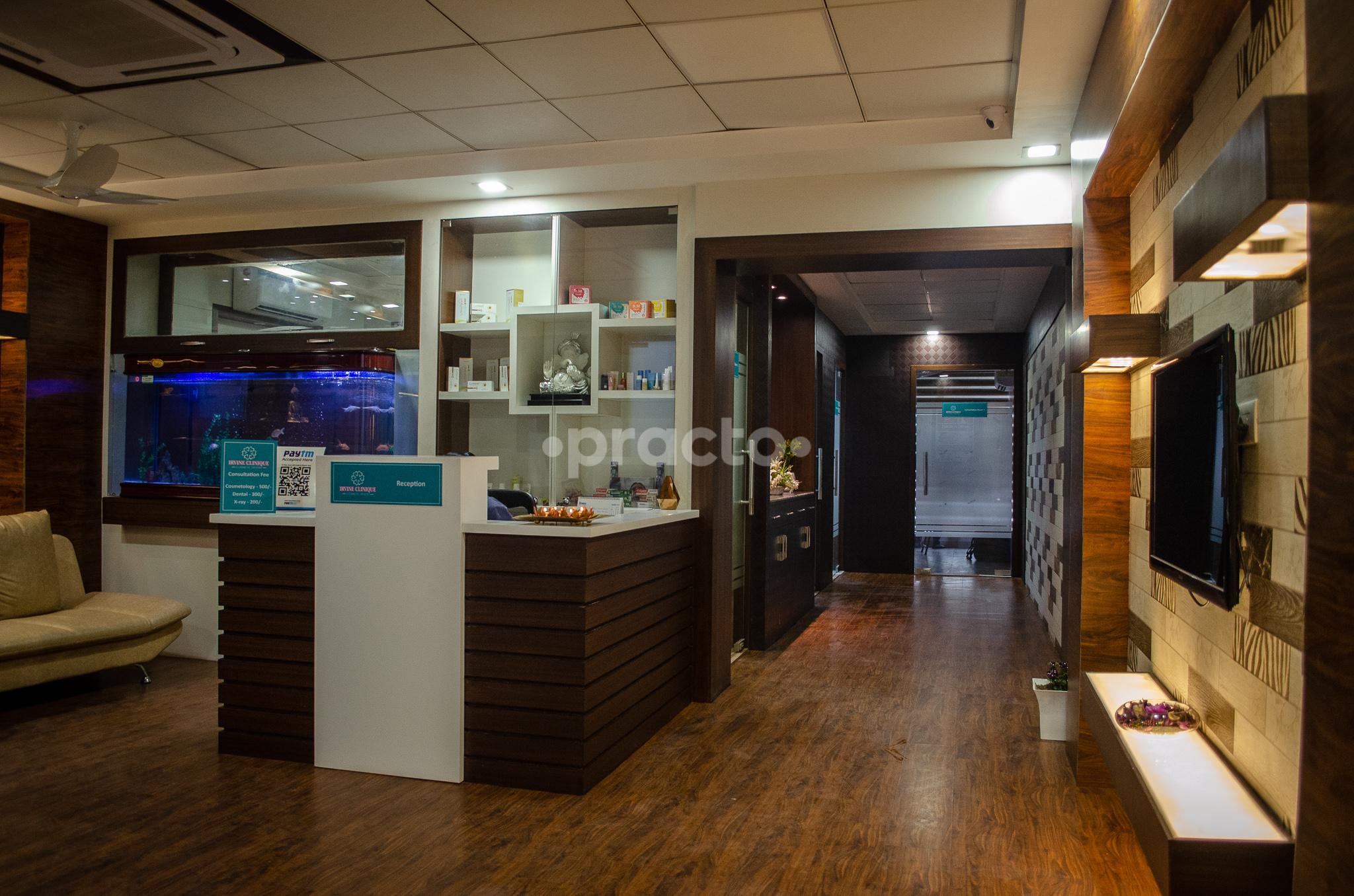 Entrance at Irvine Clinique Punjabi Bagh Delhi
