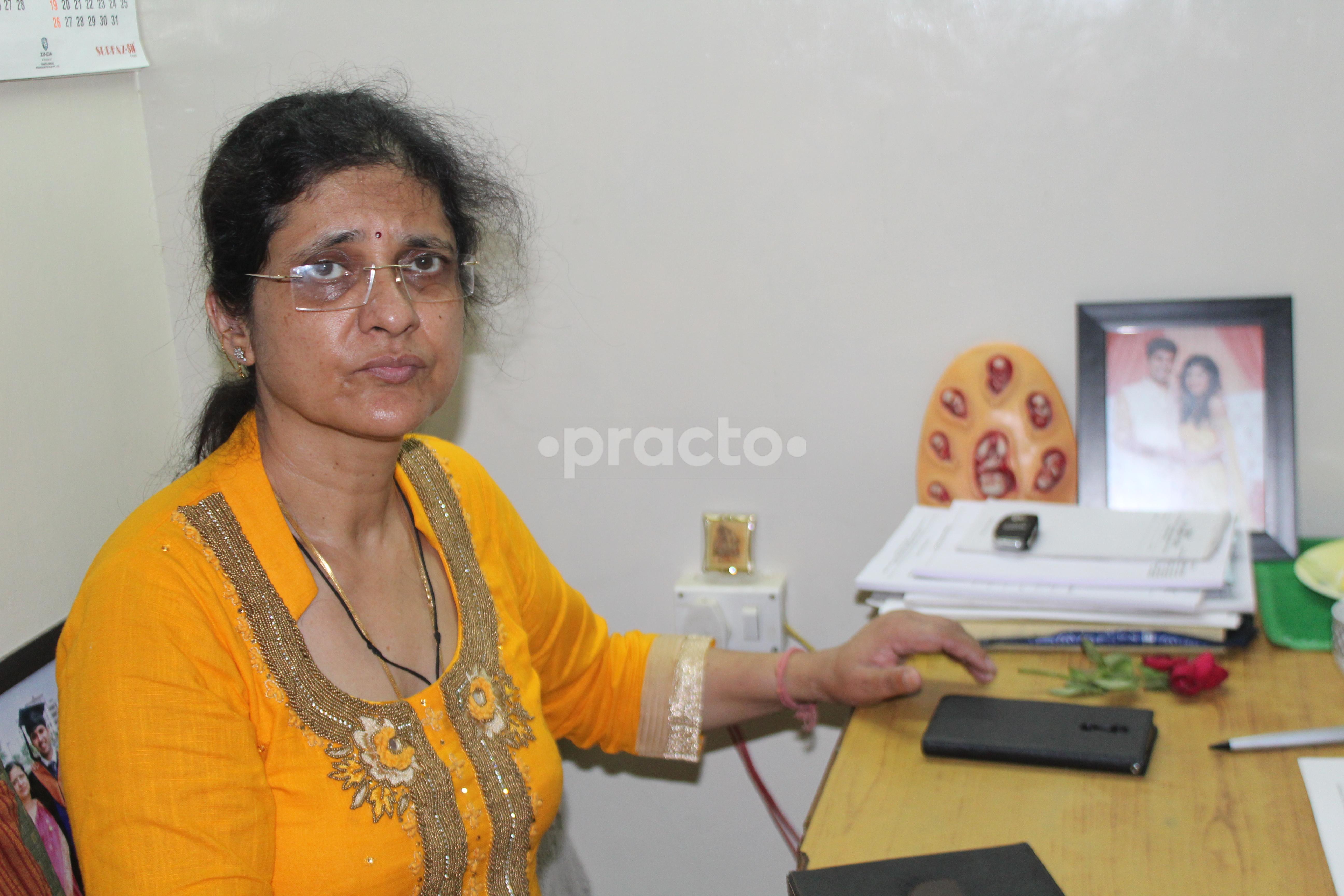 OPD/Ward at Dr Hangloo Clinic Khanpur Delhi