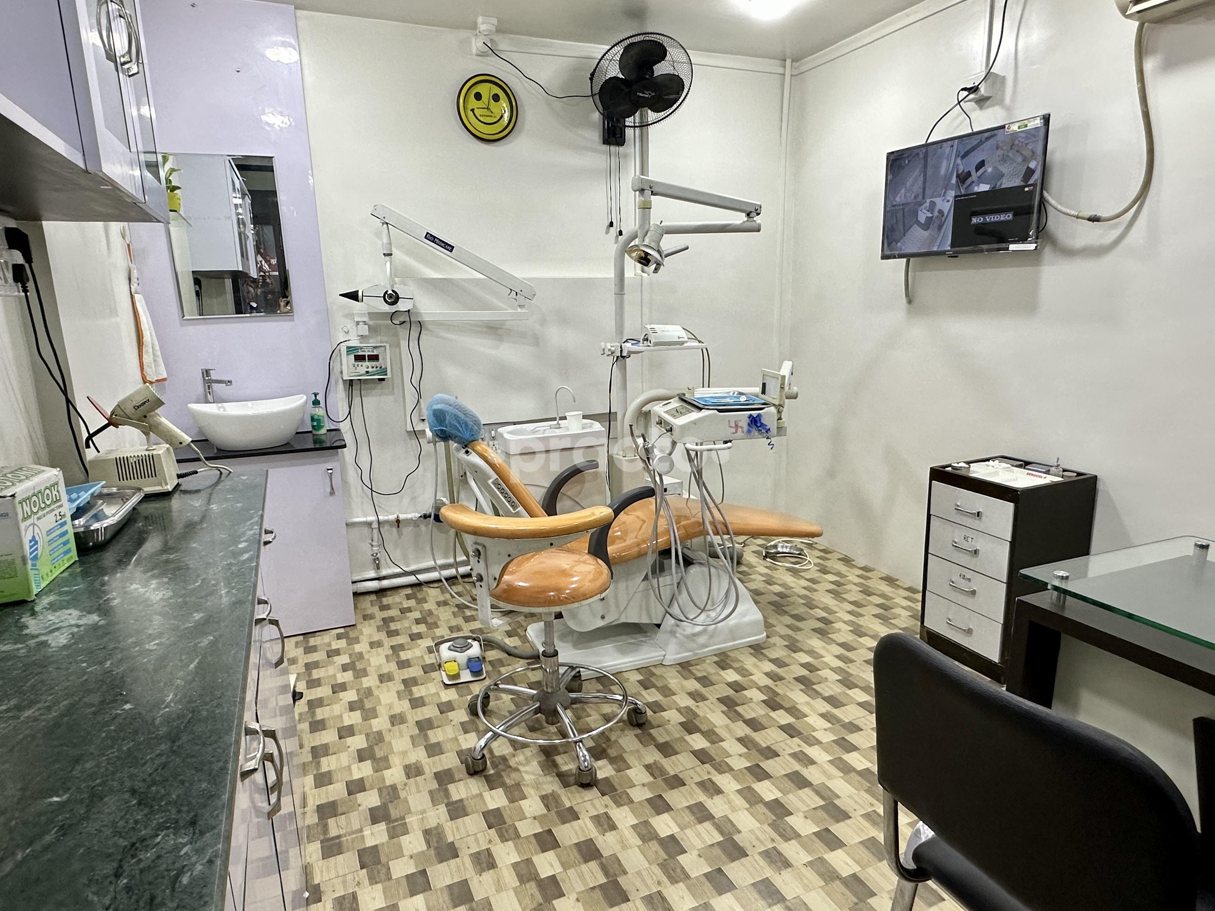 Consultation Room at Dr. Manisha's Advanced Dental & Implant Centre Lohegaon Pune