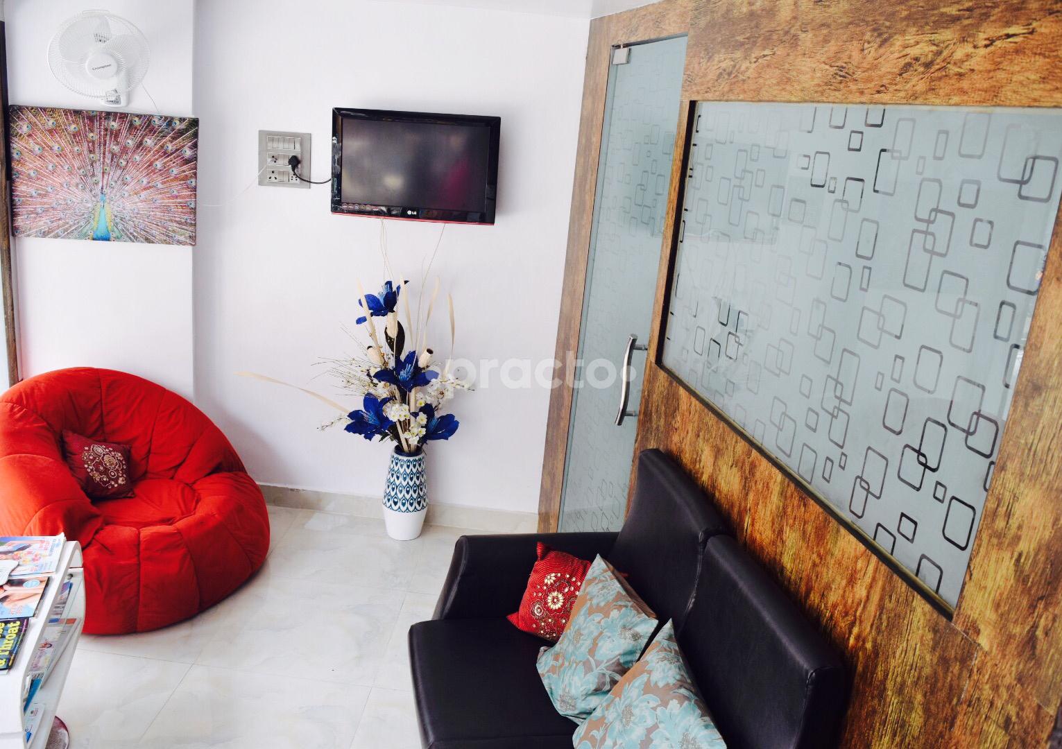 Waiting Area at Cosmokraft Dental World Vashi Navi Mumbai