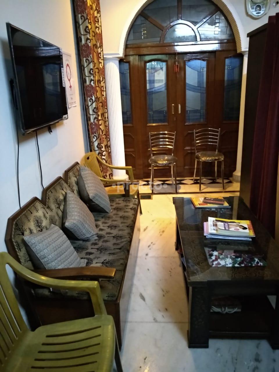 Waiting Area at Ashpi Gynae Clinic Sector 71 Mohali