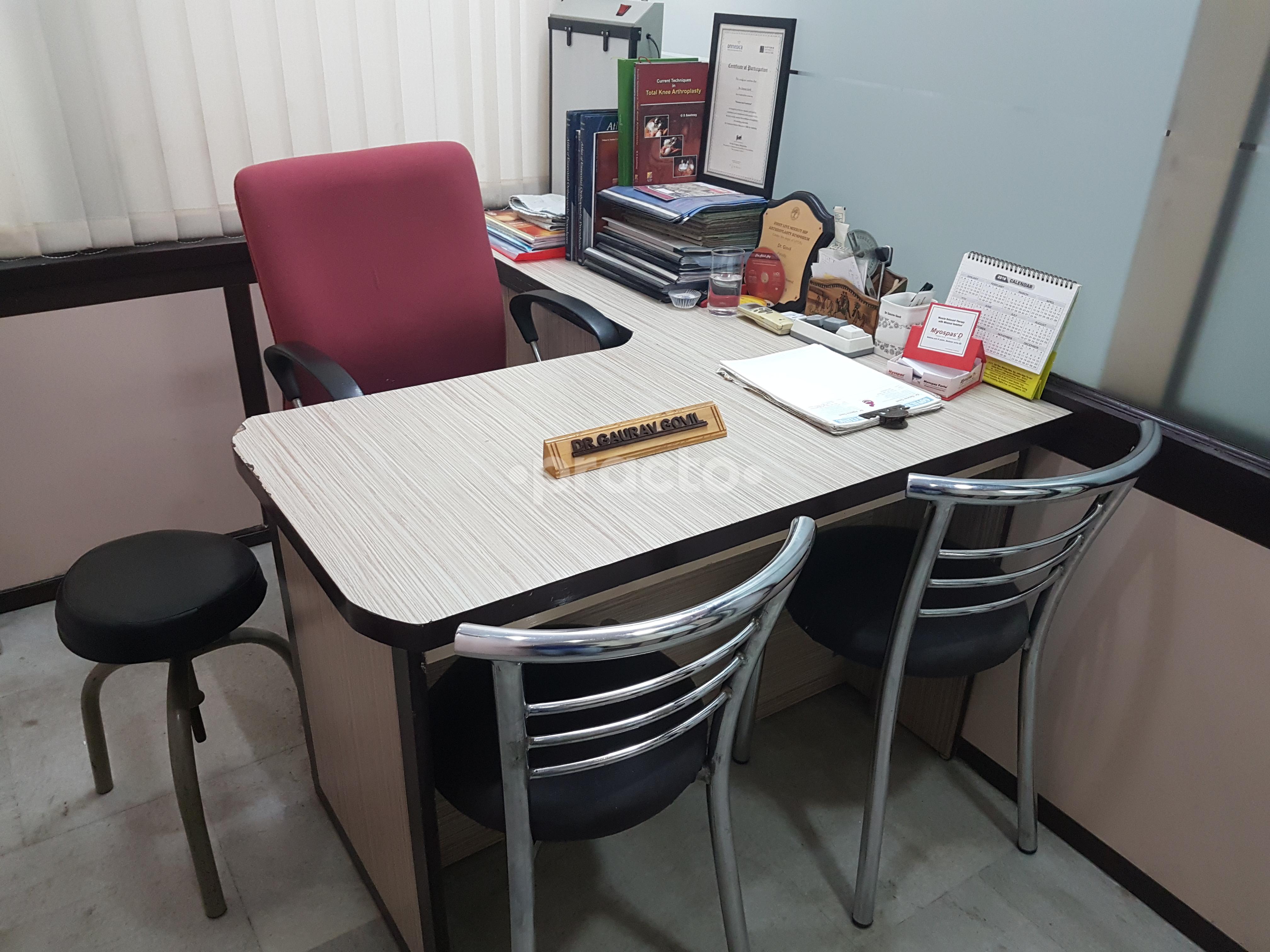 OPD/Ward at Dr. Govil's Gynae 'n' Ortho Clinic Indirapuram Ghaziabad