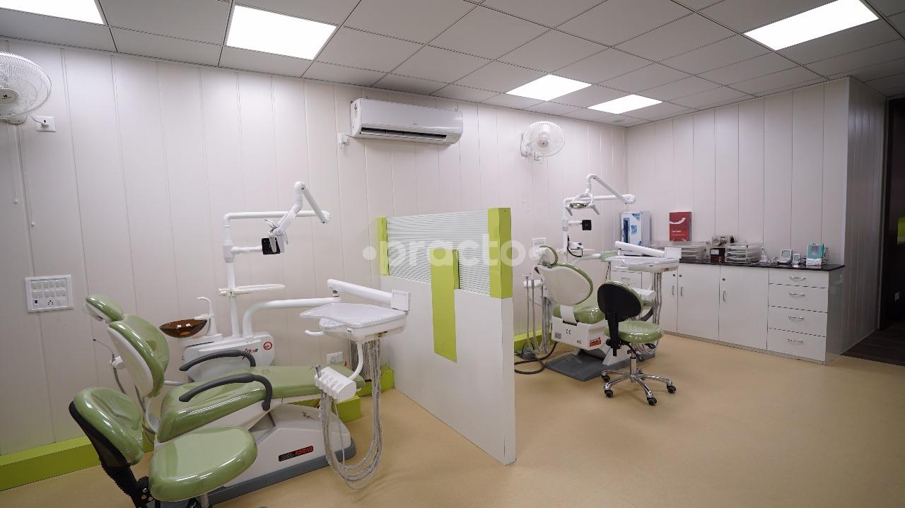 Operation Theatre at Sanraj Advanced Dentistry & Facial Aesthetics Sector 41 Noida
