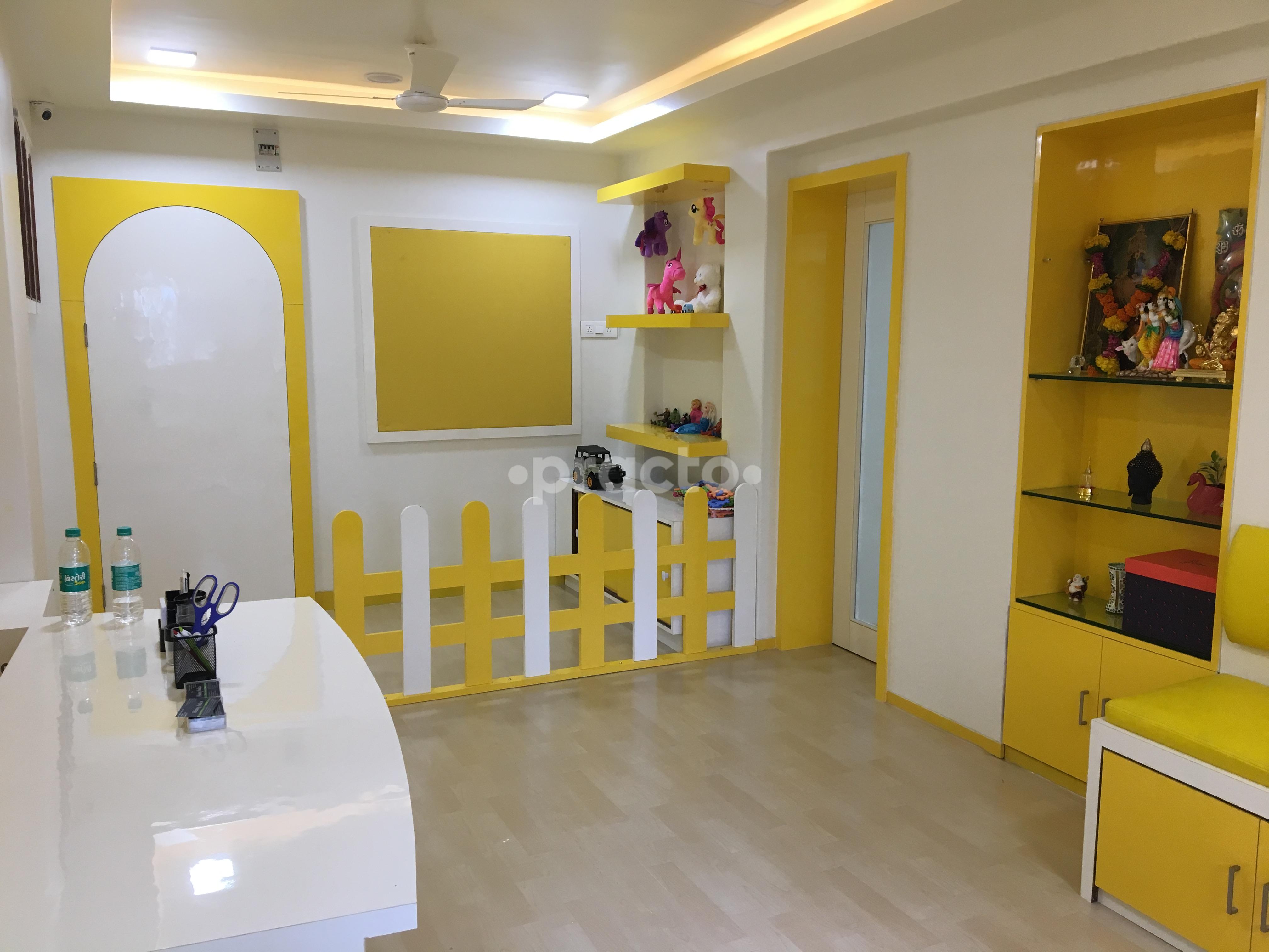 Reception at Shining Smiles Dental Clinic Andheri West Mumbai