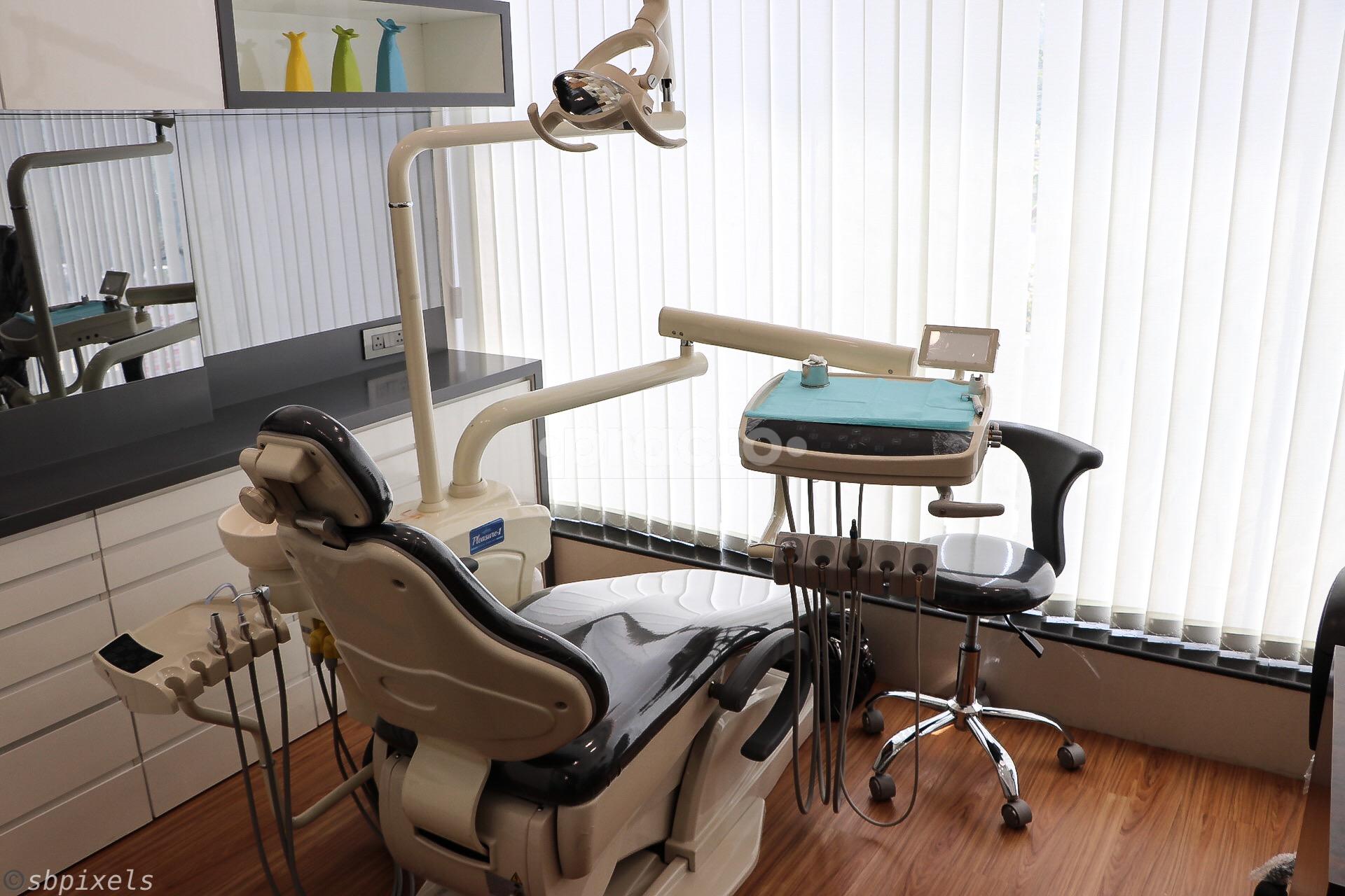 OPD/Ward at Braces & Kids Speciality Dental Clinic Kandivali West Mumbai