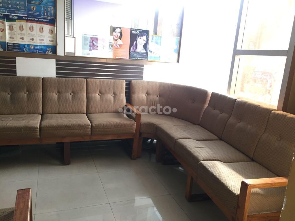 Waiting Area at Shankari Dental Health Centre Mahalakshmi Layout Bangalore