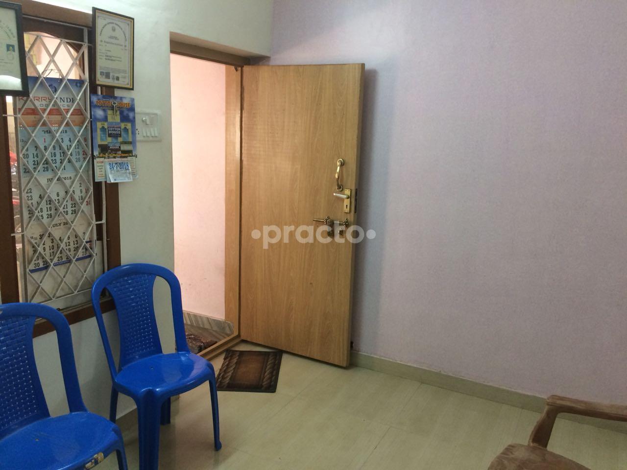 Waiting Area at Agasthiyar Siddha Varma Clinic Thiruvanmiyur Chennai
