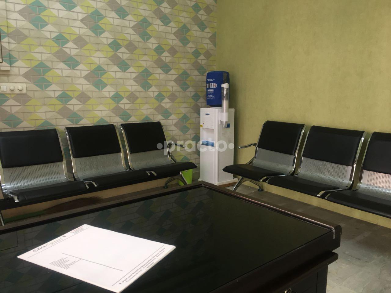 Waiting Area at Elite Eyecare Indirapuram Ghaziabad