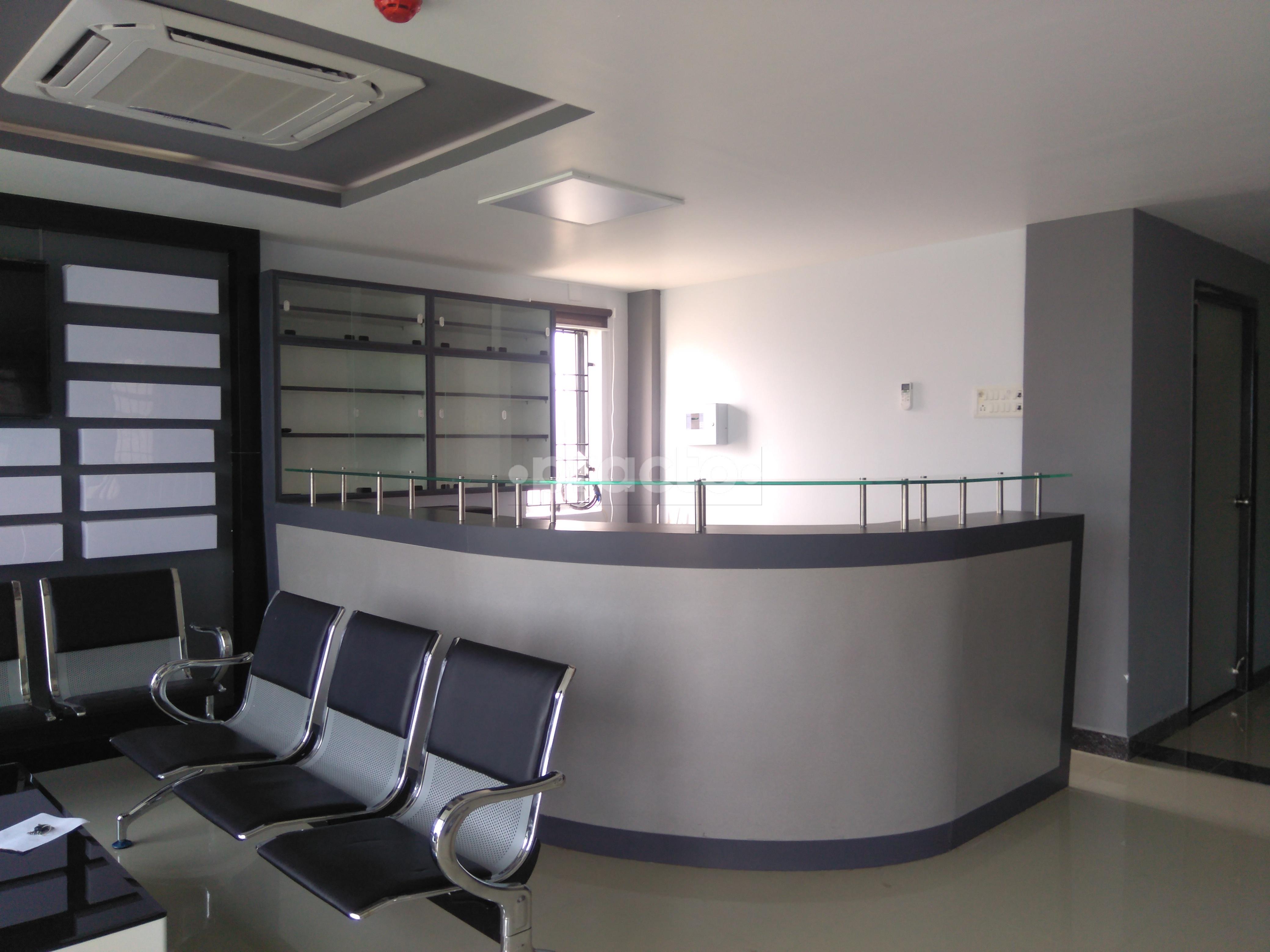 Reception at Astra Speciality Hospital Sholinganallur Chennai