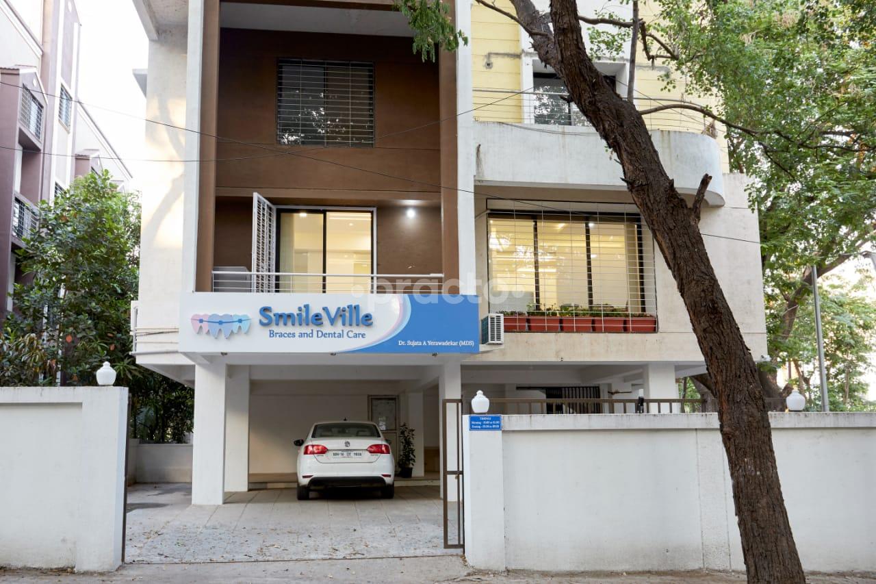 Entrance at SmileVille Braces and Dental Care Nigdi-Pradhikaran Pune