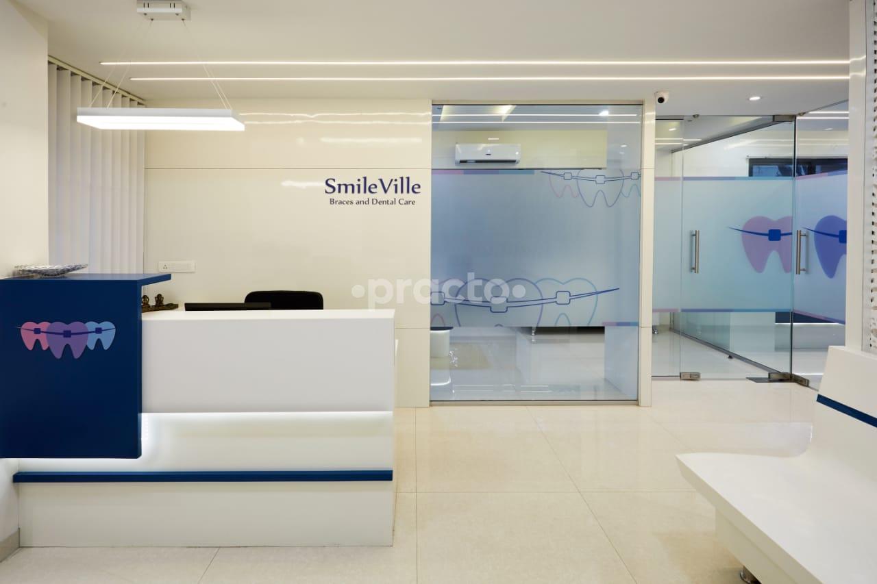 Reception at SmileVille Braces and Dental Care Nigdi-Pradhikaran Pune