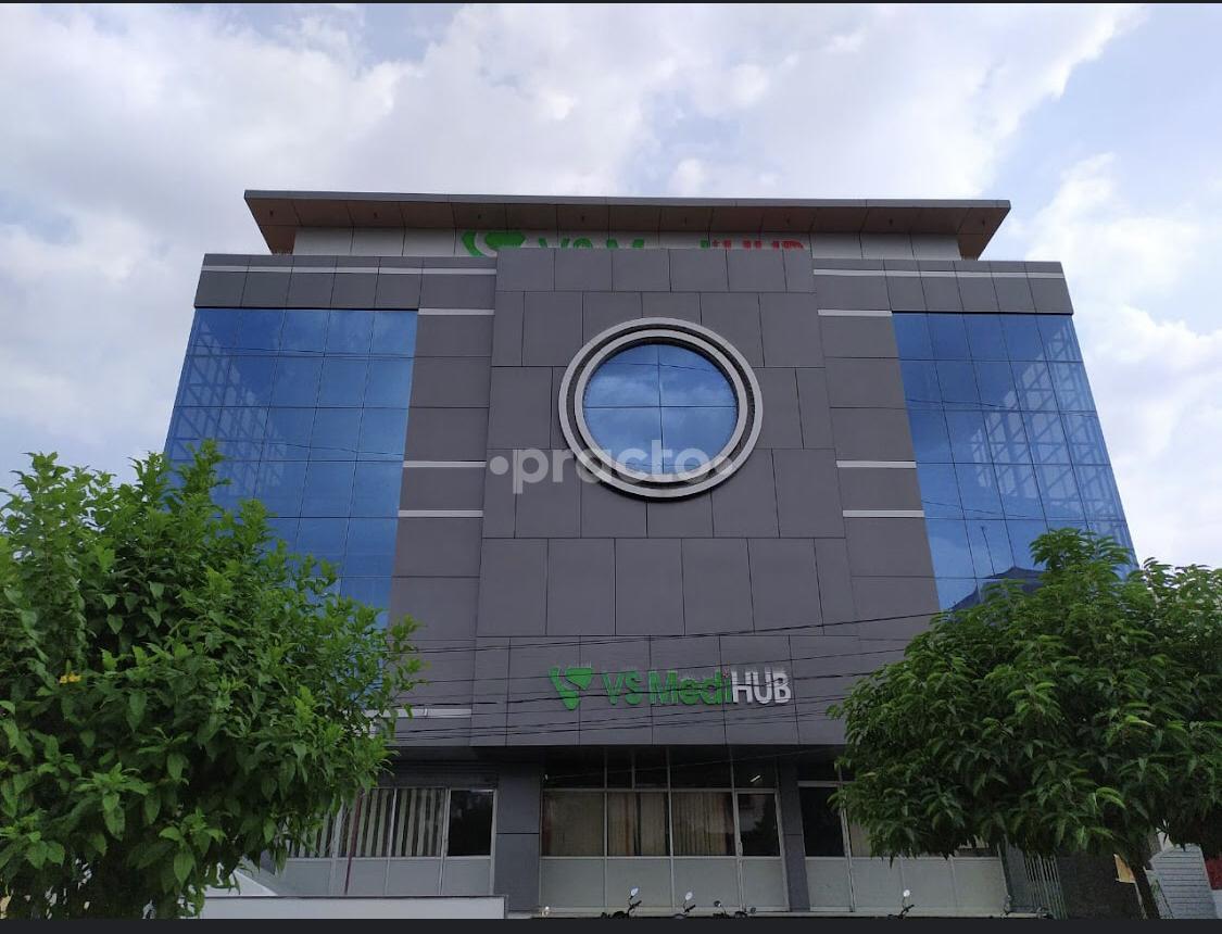 Establishment board at VS MediHub Nirman Nagar Jaipur