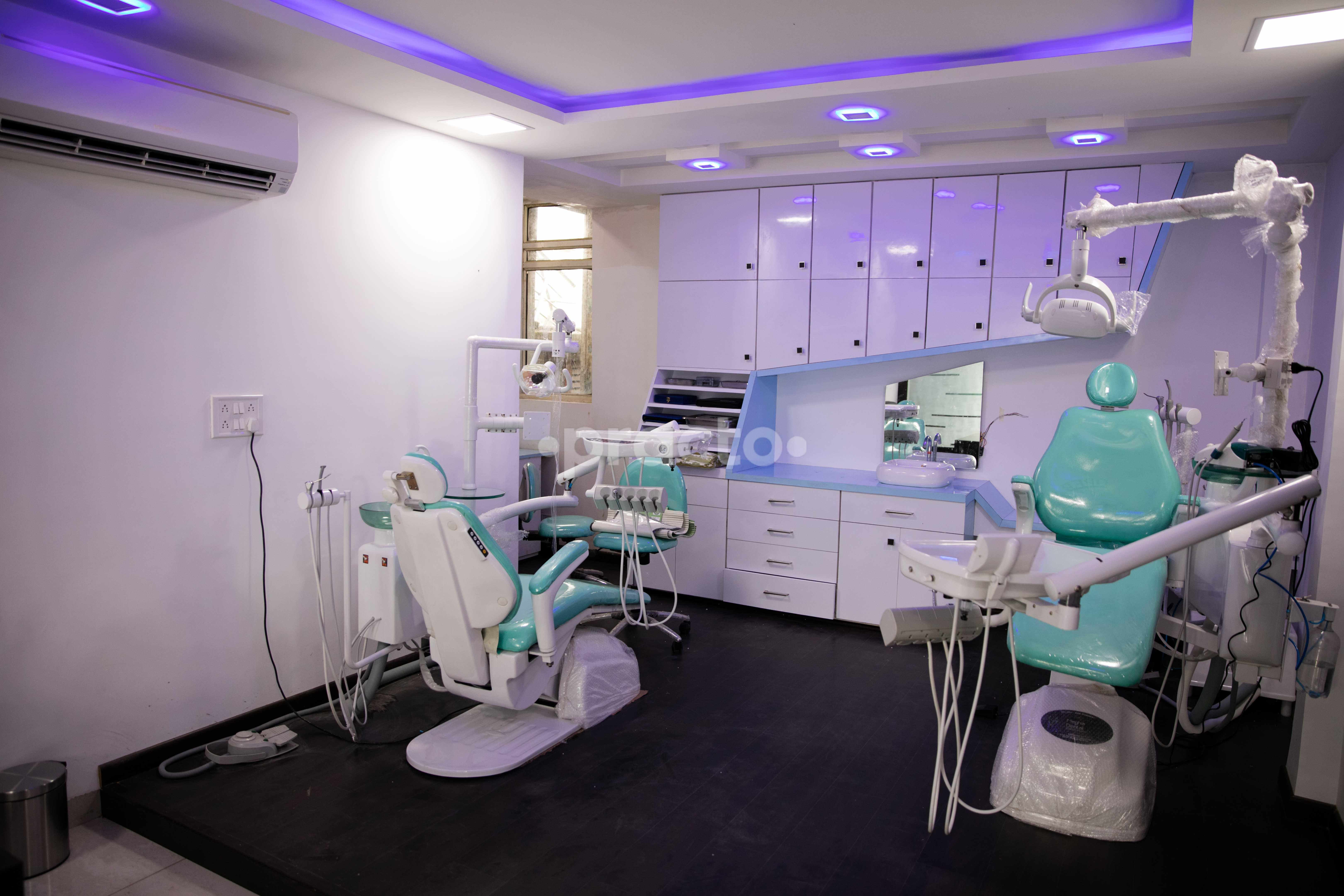 Grin Dental Multispeciality Clinic LIG Colony Indore