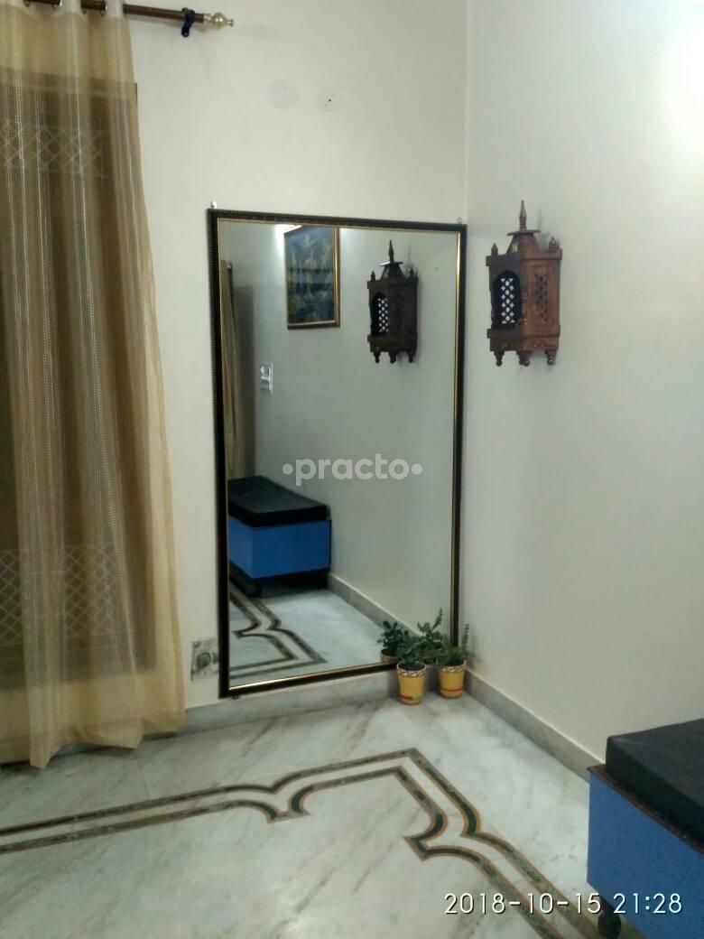 Services at Dr. Varshney's Physiotherapy Clinic Krishna Nagar Delhi