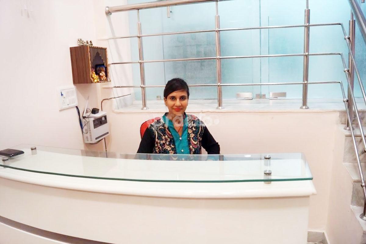 Reception at Clinic Skin Essence Dwarka Delhi
