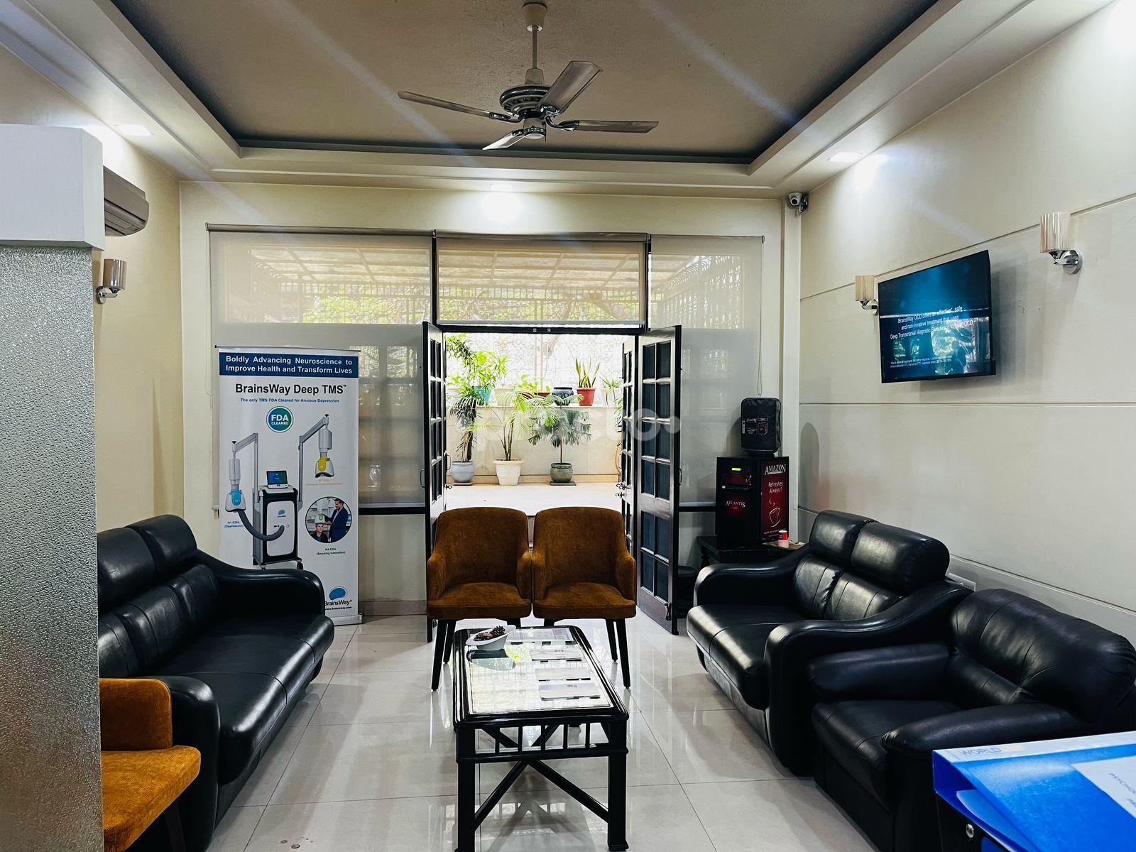 Waiting Area at Physicians Oasis Health Greater Kailash Part 2 Delhi