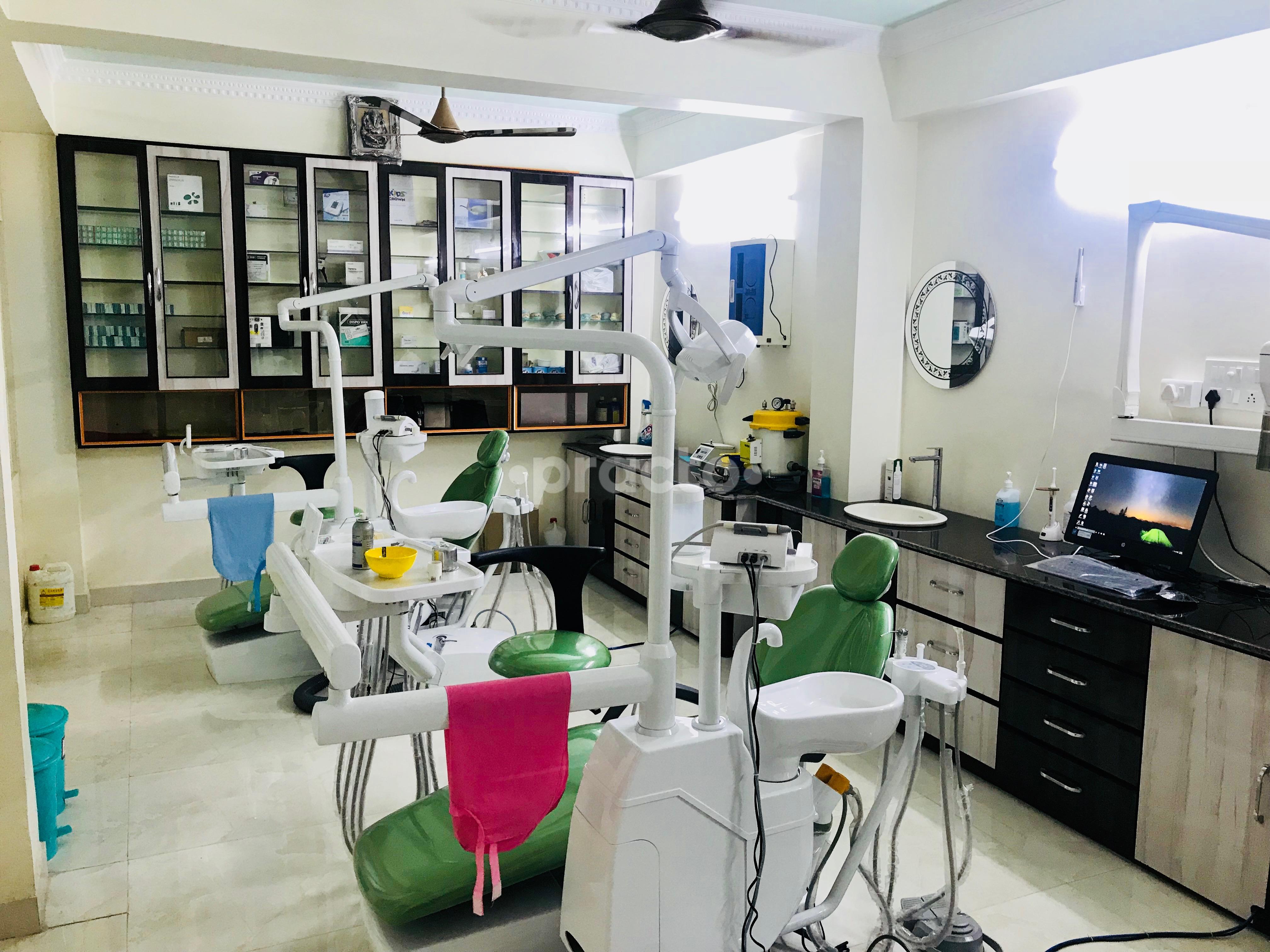 OPD/Ward at Sri Ram Dental Clinic Keshtopur Kolkata