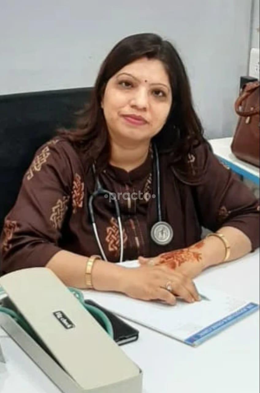 Consultation Room at Dr Pooja's Obs & Gynae Clinic Gaur City Noida