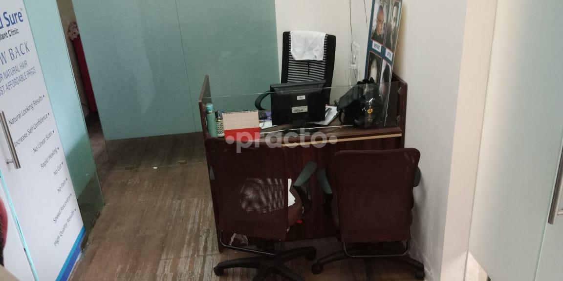 Reception at Hair And Sure Mumbai Central Mumbai
