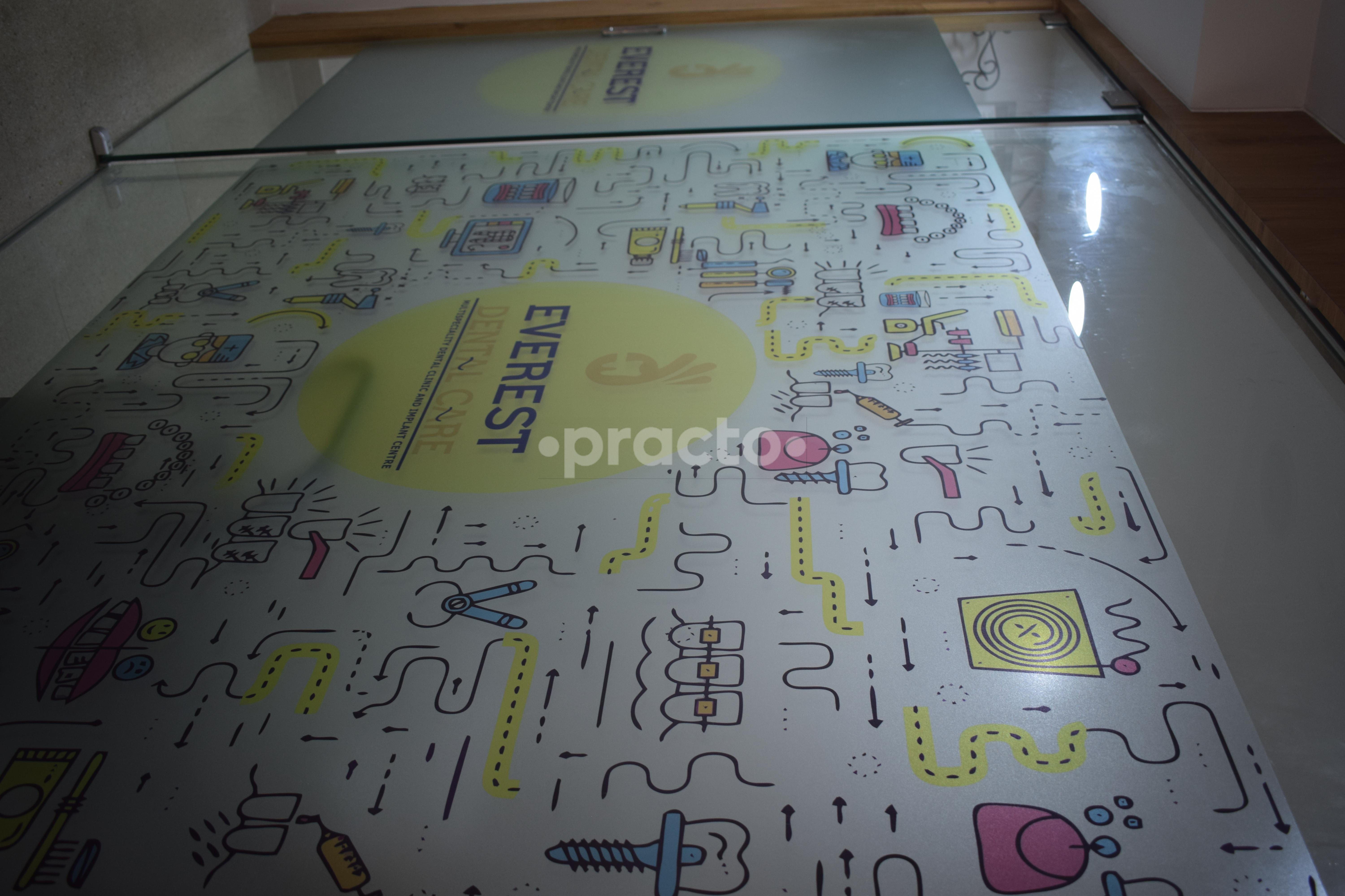 Reception Area at Everest Dental Solutions Andheri West Mumbai