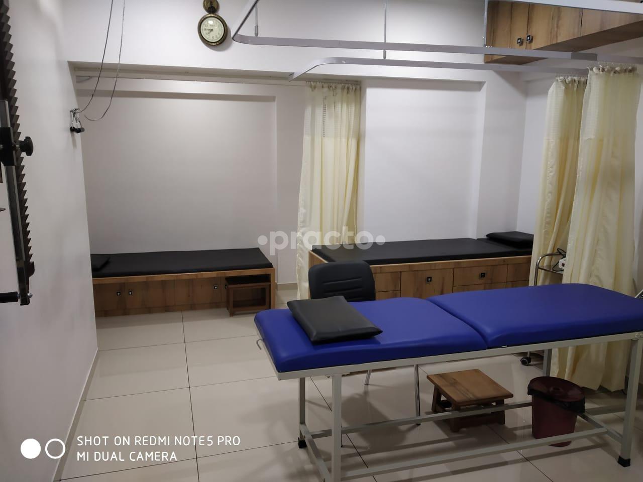 Consultation Room at Healing Bones Clinic - Orthopaedic And Physiotherapy Kondhwa Pune