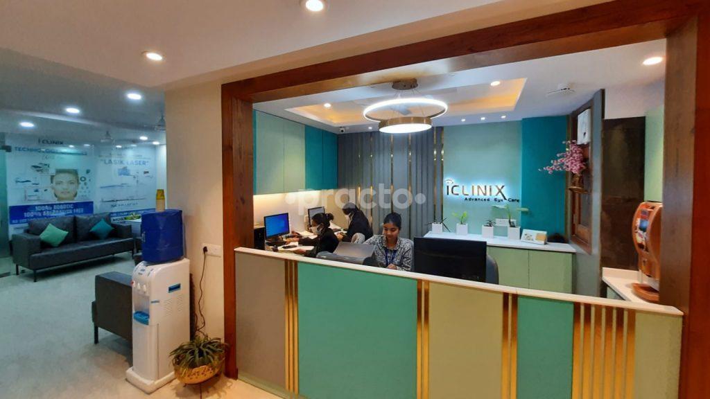 Waiting Area at I Clinix - Advanced Eye Care Gurgaon Sector 38 Gurgaon