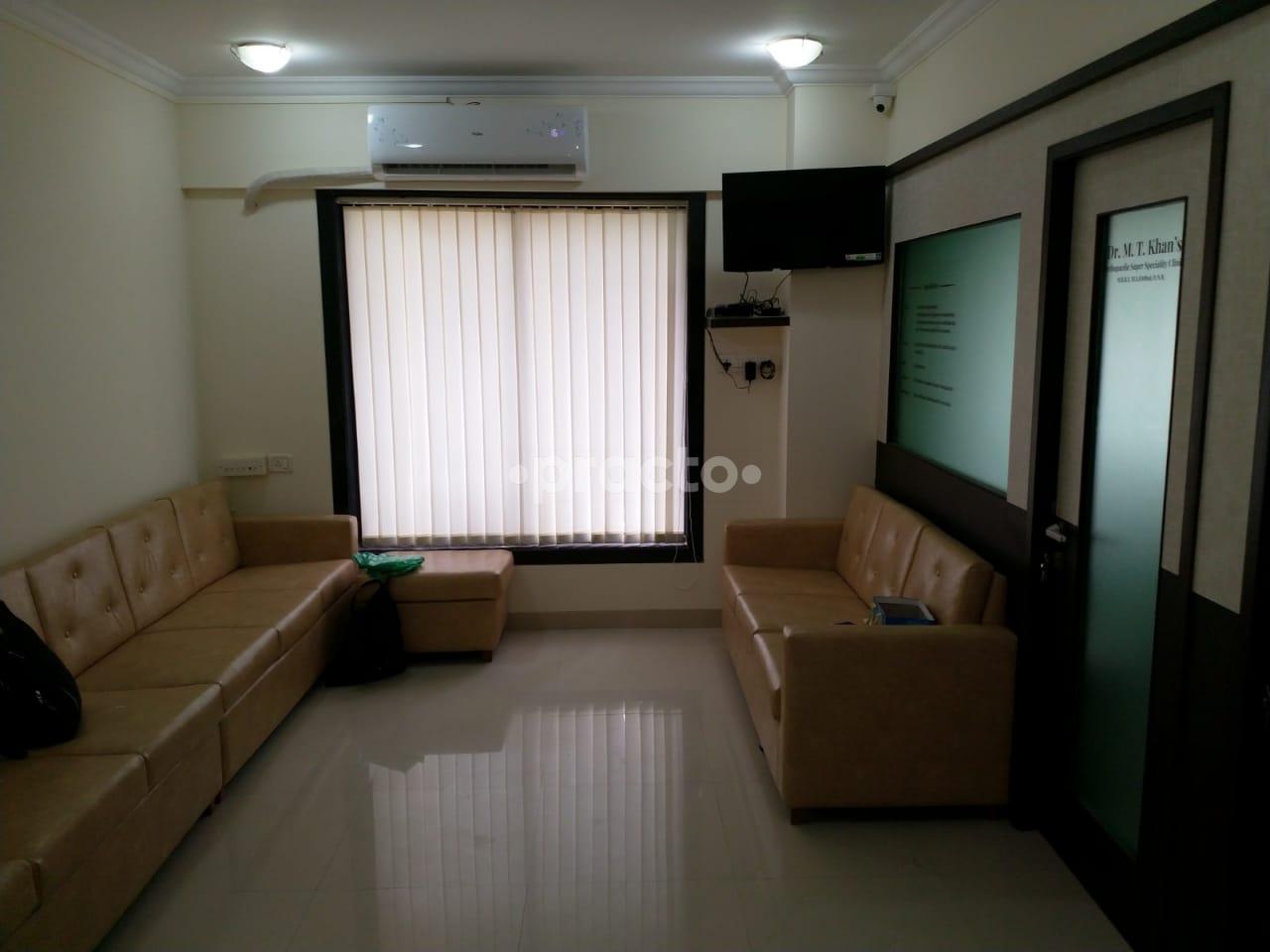 Reception at Orthopaedic Super-Speciality Clinic Khar West Mumbai