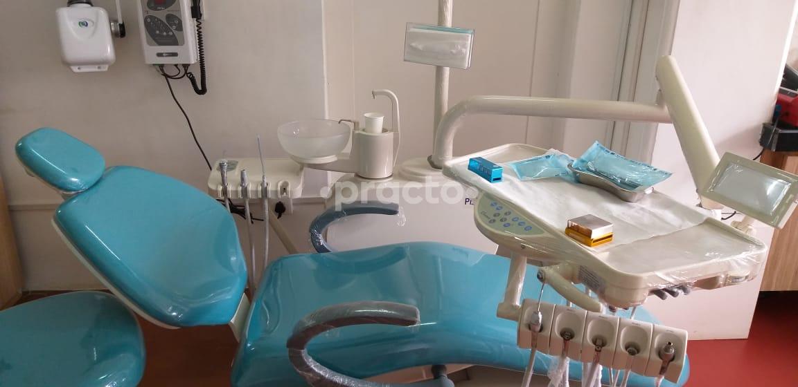 Operation Theatre at Dr Urvashi Shah's Multispeciality Dental Clinic Camp Pune