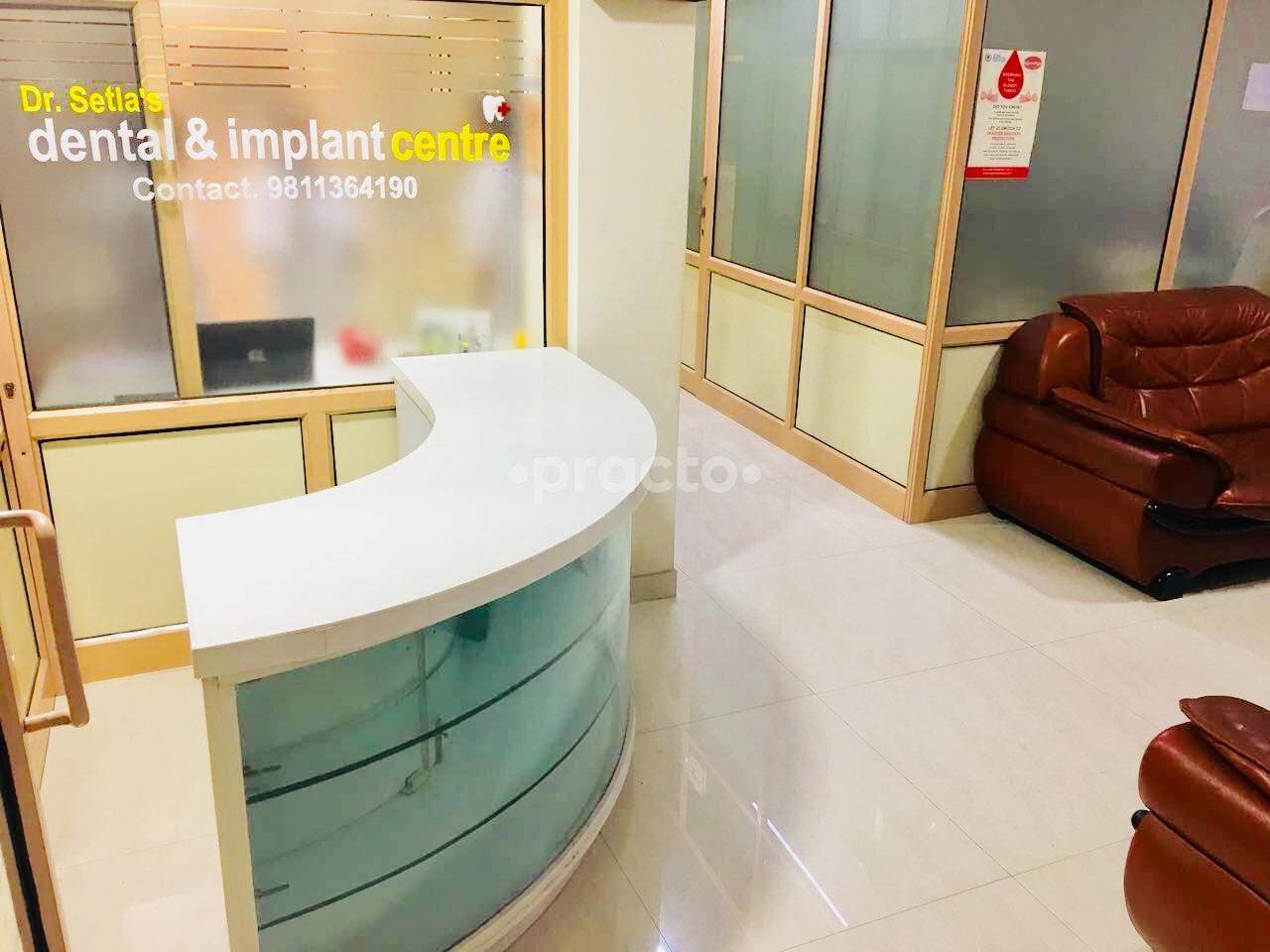 Reception at Dr Setia's Dental & Implant Centre New Friends Colony Delhi