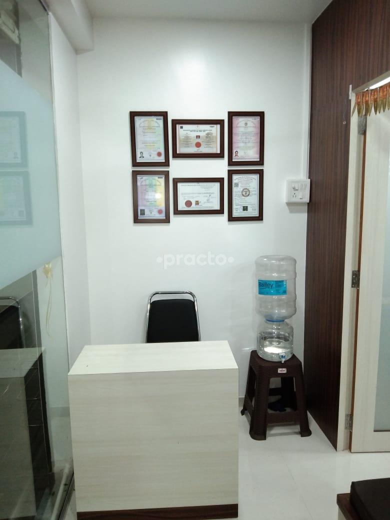 Reception at Dr.Martande's Dental Clinic Pimple Nilakh Pune