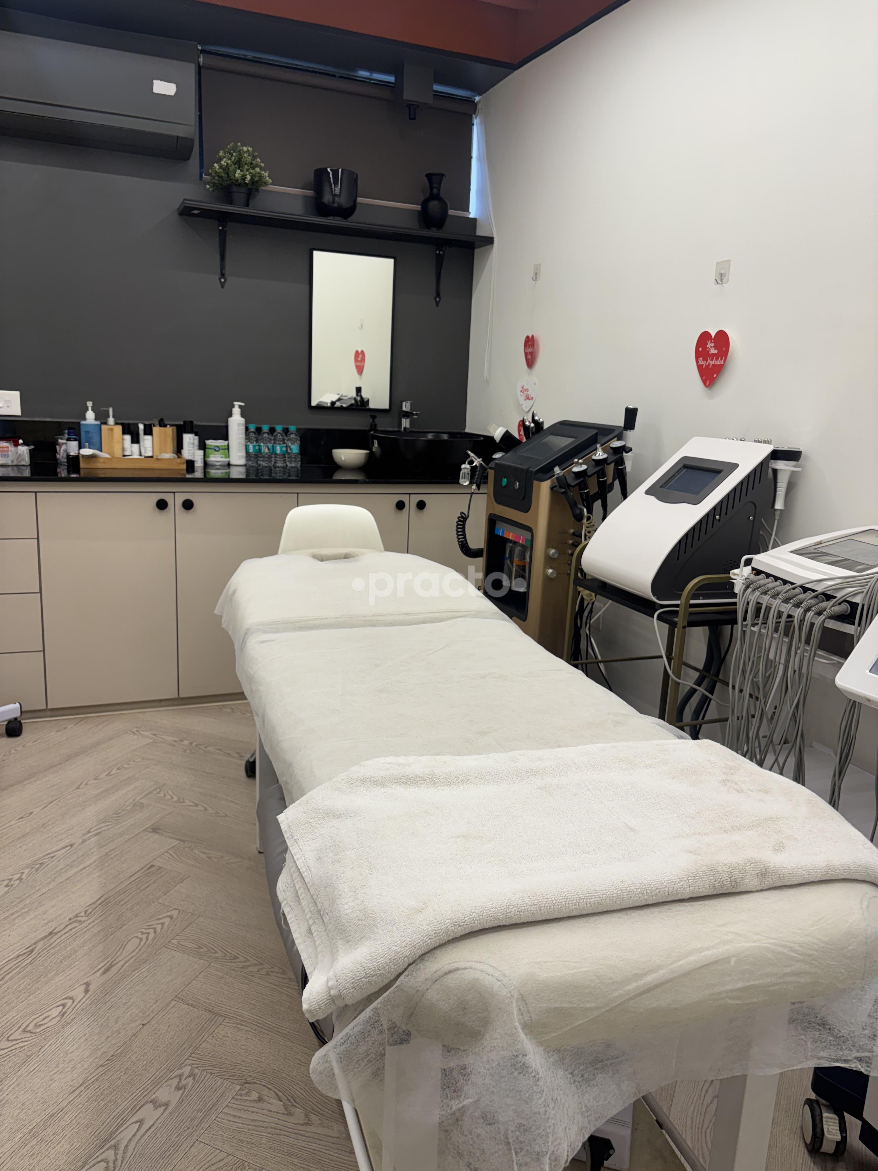 The Daily Aesthetics Clinic Kharadi Pune