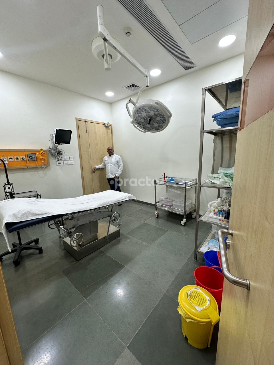 Equipment Area at Mumbaii Piles Clinic LLP Chembur Mumbai