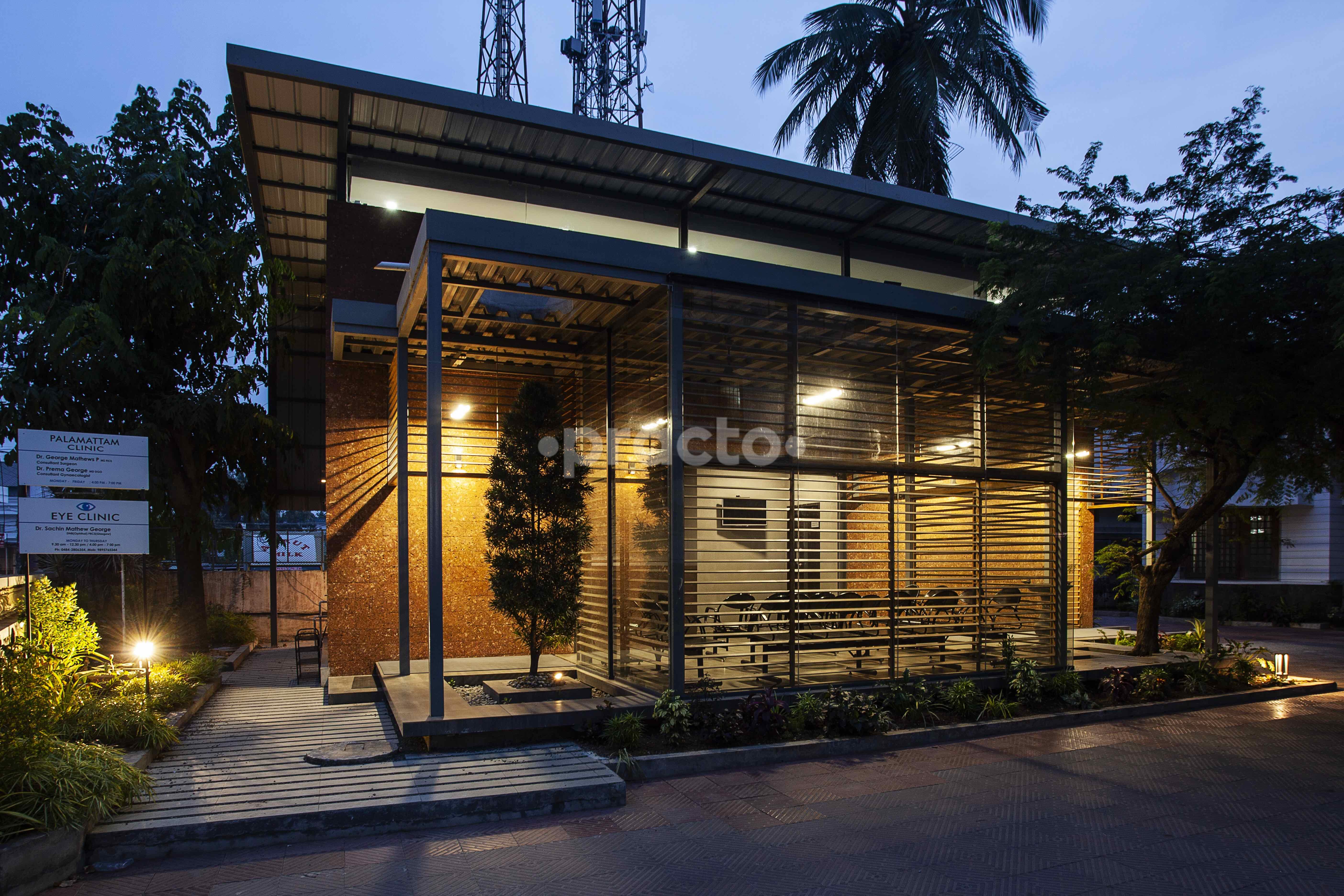 Entrance at Palamattam Eye Clinic Vennala Ernakulam