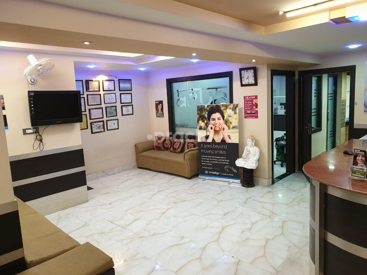 Reception at Arya Dental And Orthodontic Clinic Gomtinagar Lucknow
