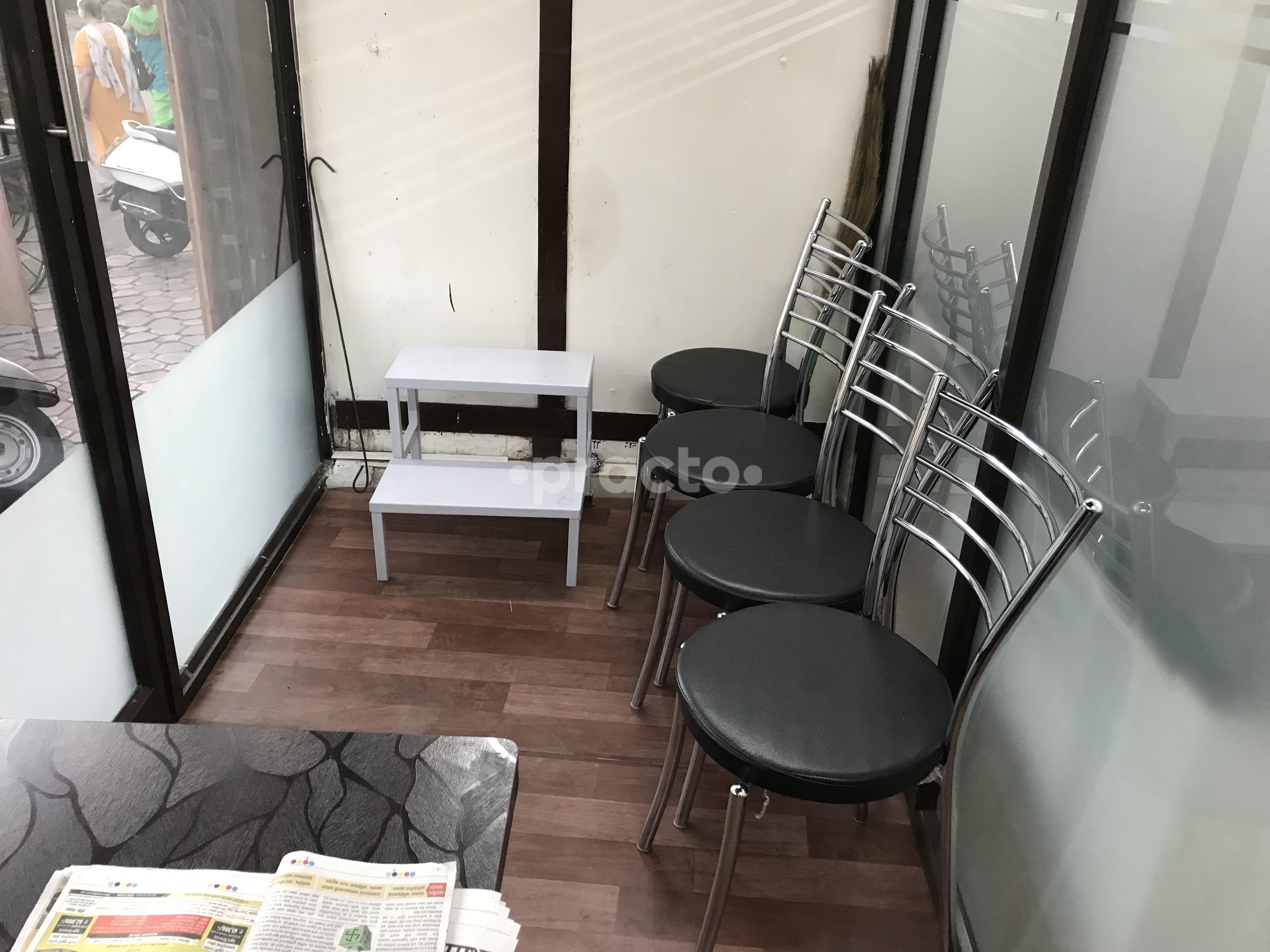 Waiting Area at Mundada Clinic Aundh Pune